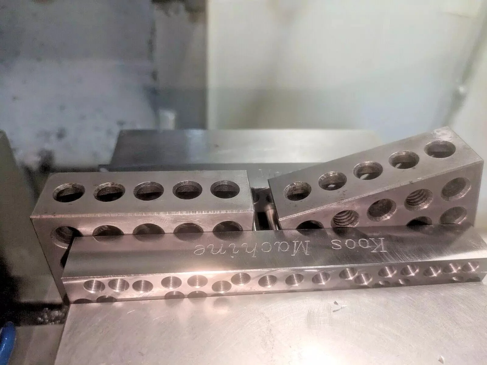 Sine Vise Jaws Kurt Bolt Pattern Pin Jaws For Easy Setups At Angles ...