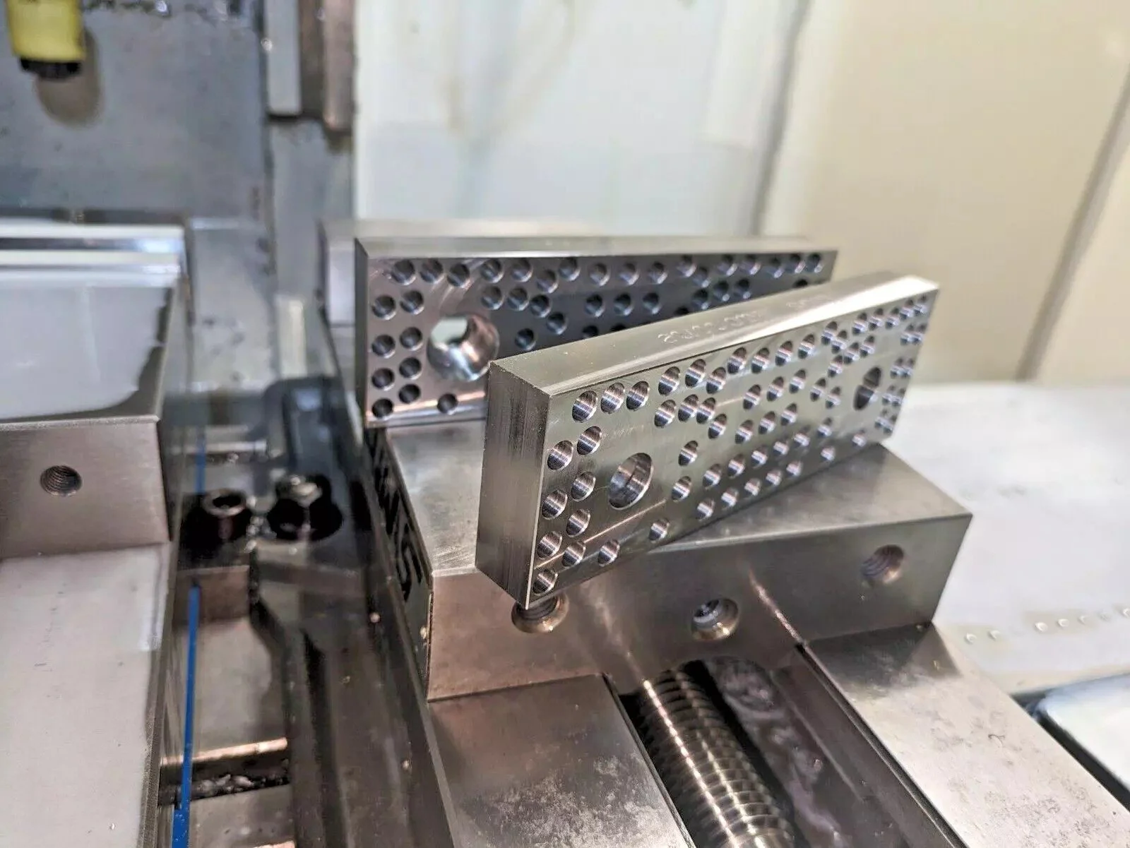 Sine Vise Jaws Kurt Bolt Pattern Pin Jaws For Easy Setups At Angles ...