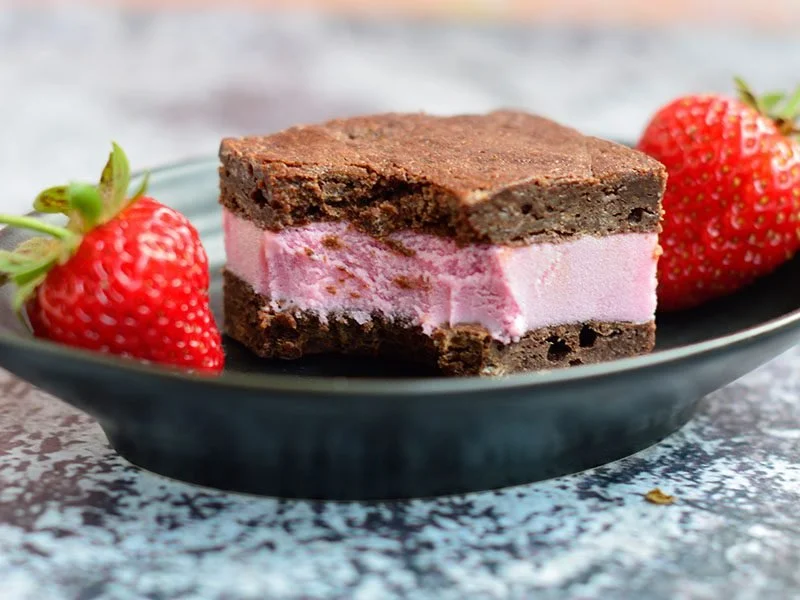 Brownie ice cream sandwich