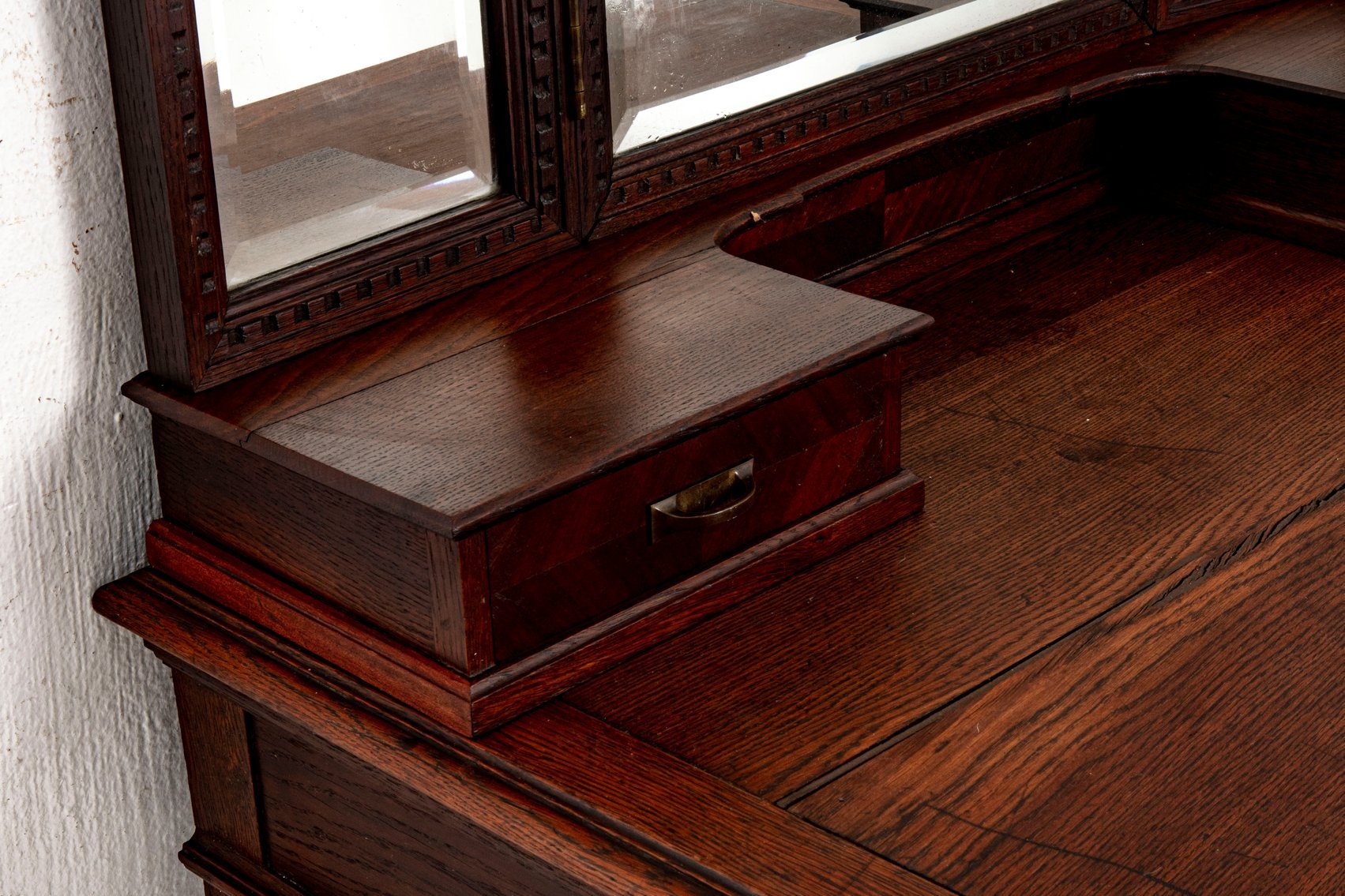 French make up console 5.jpg