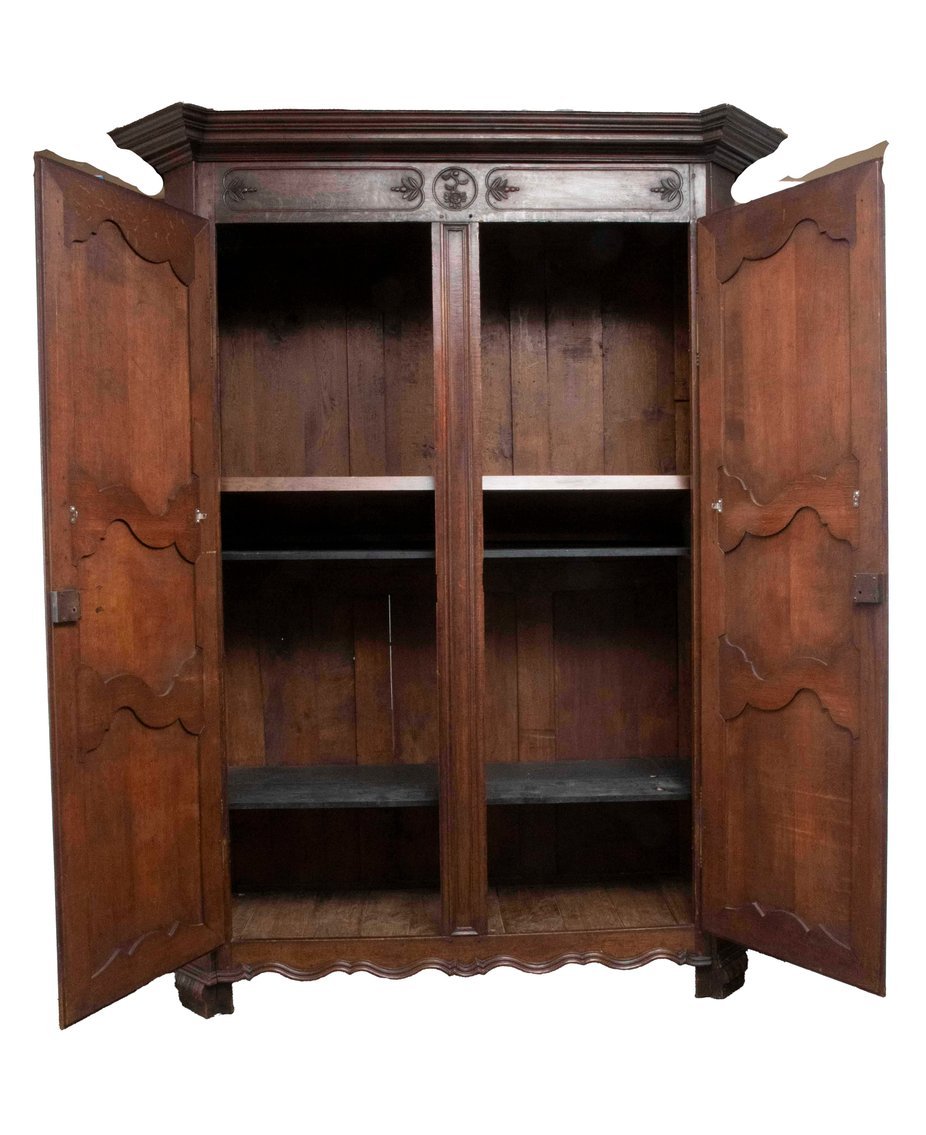 Huge French armoire 6.jpg