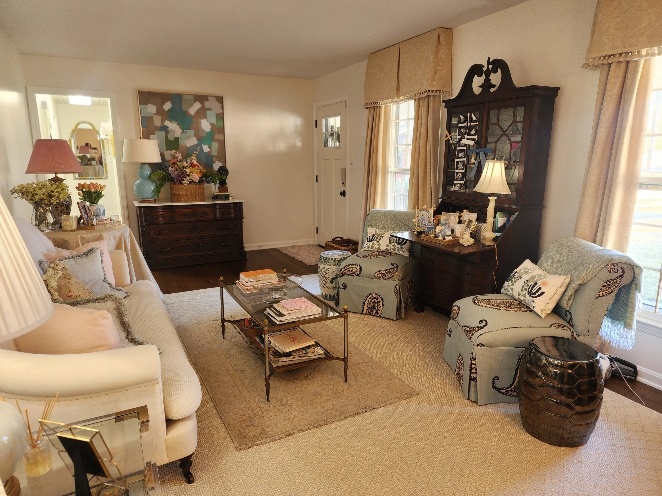 Lils livingroom 2.jpg