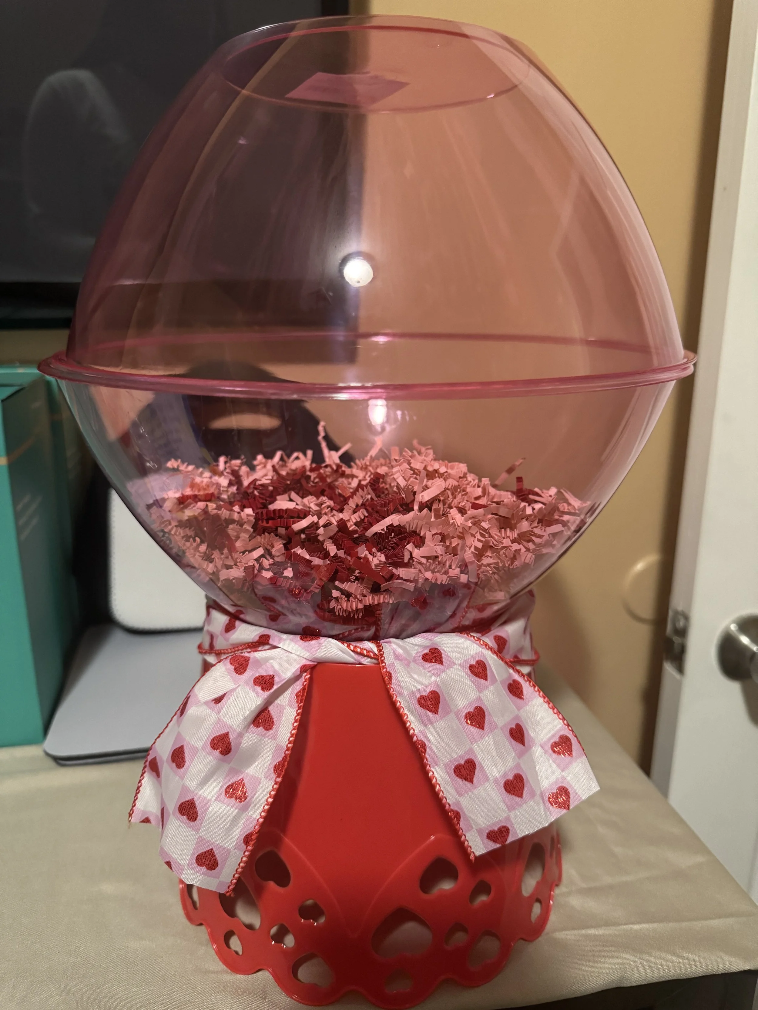 Valentine Day Bubble Gum Machine Basket