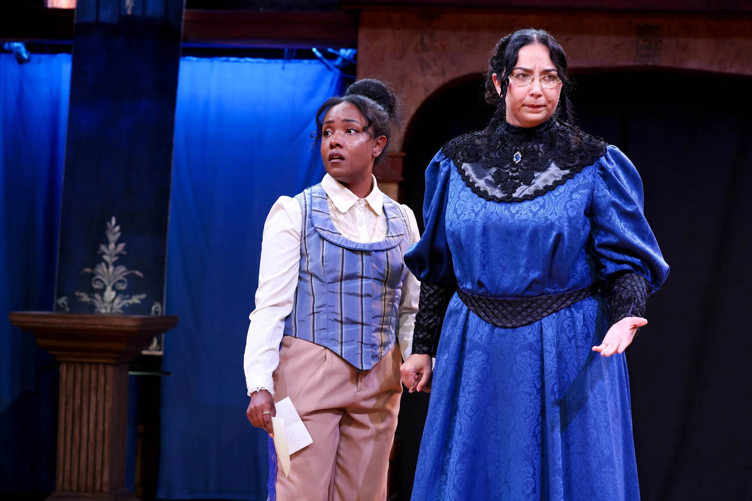 Photographed by New Swan Shakespeare Media Team (Jésus López Vargas, Sarah Hentges, Kiya Sakari Ashley, Nanami Yamakawa, & Kate Sheehan)