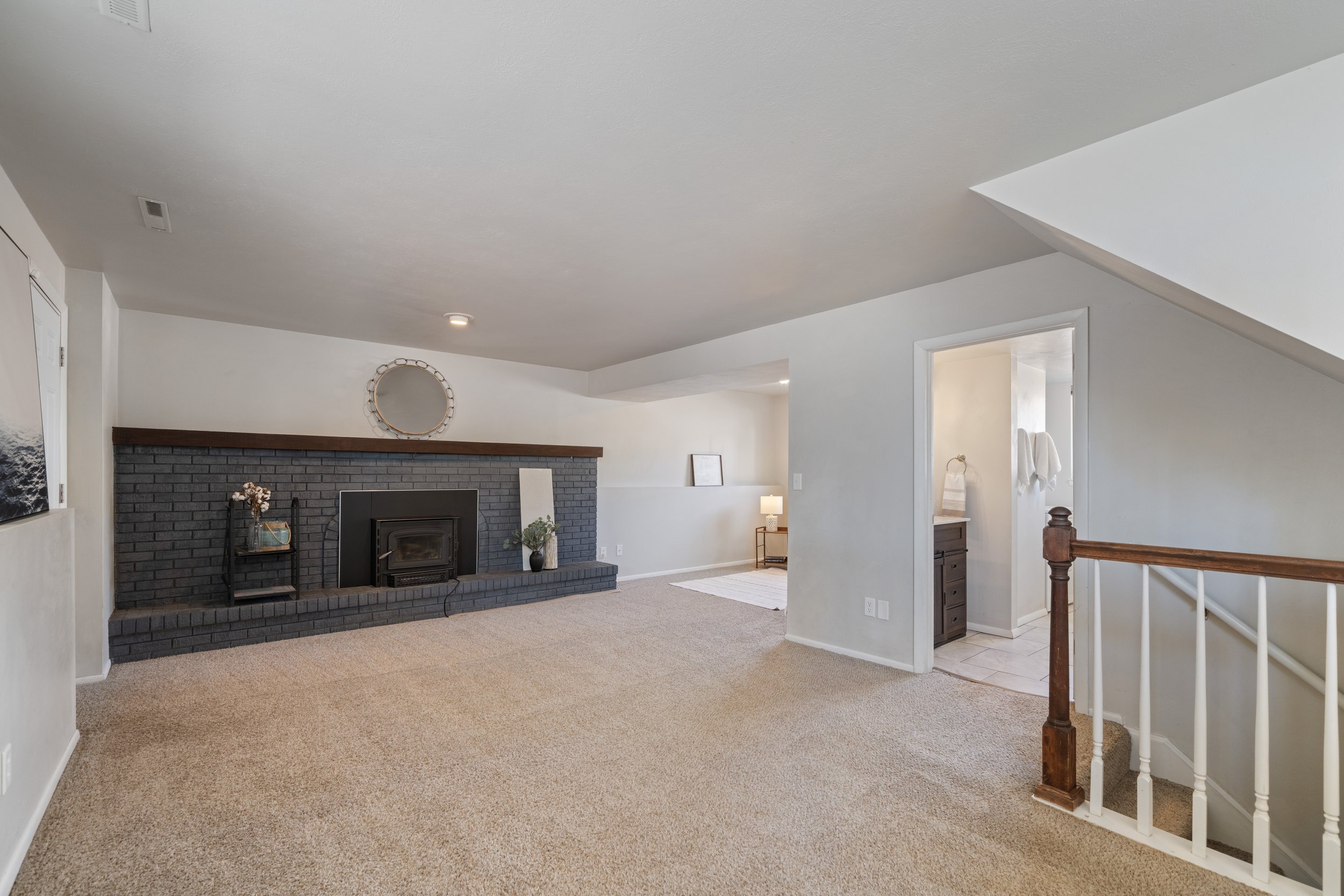FireplaceView Living2.jpg