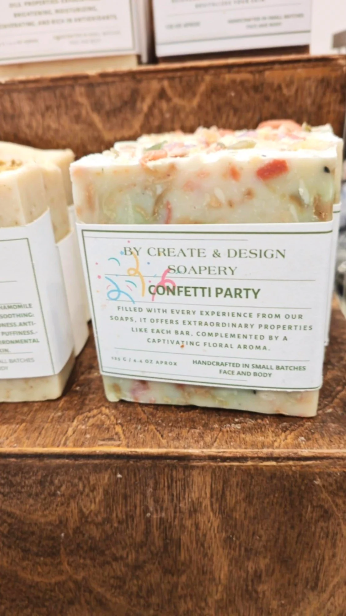 ✨ I HAVE A MARKET THIS WEEKEND! ✨
Join me this Saturday at The Market at Camp Cohen from 9 AM to 1 PM and Sunday at Upper Valley Market from 10 AM to 2 PM!
Come explore my handcrafted botanical products — from nourishing soaps to natural balm