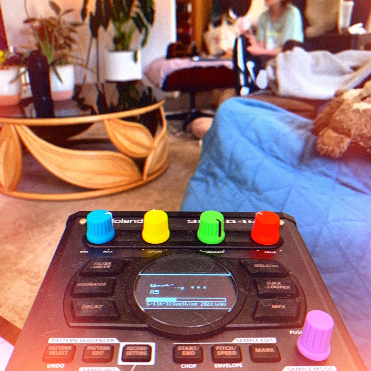 Beats + Chill @rolandglobal #roland #beats #sp404 #sp404mk2 #lofi #labeats #music producer #remix #sampling #djmode #edm