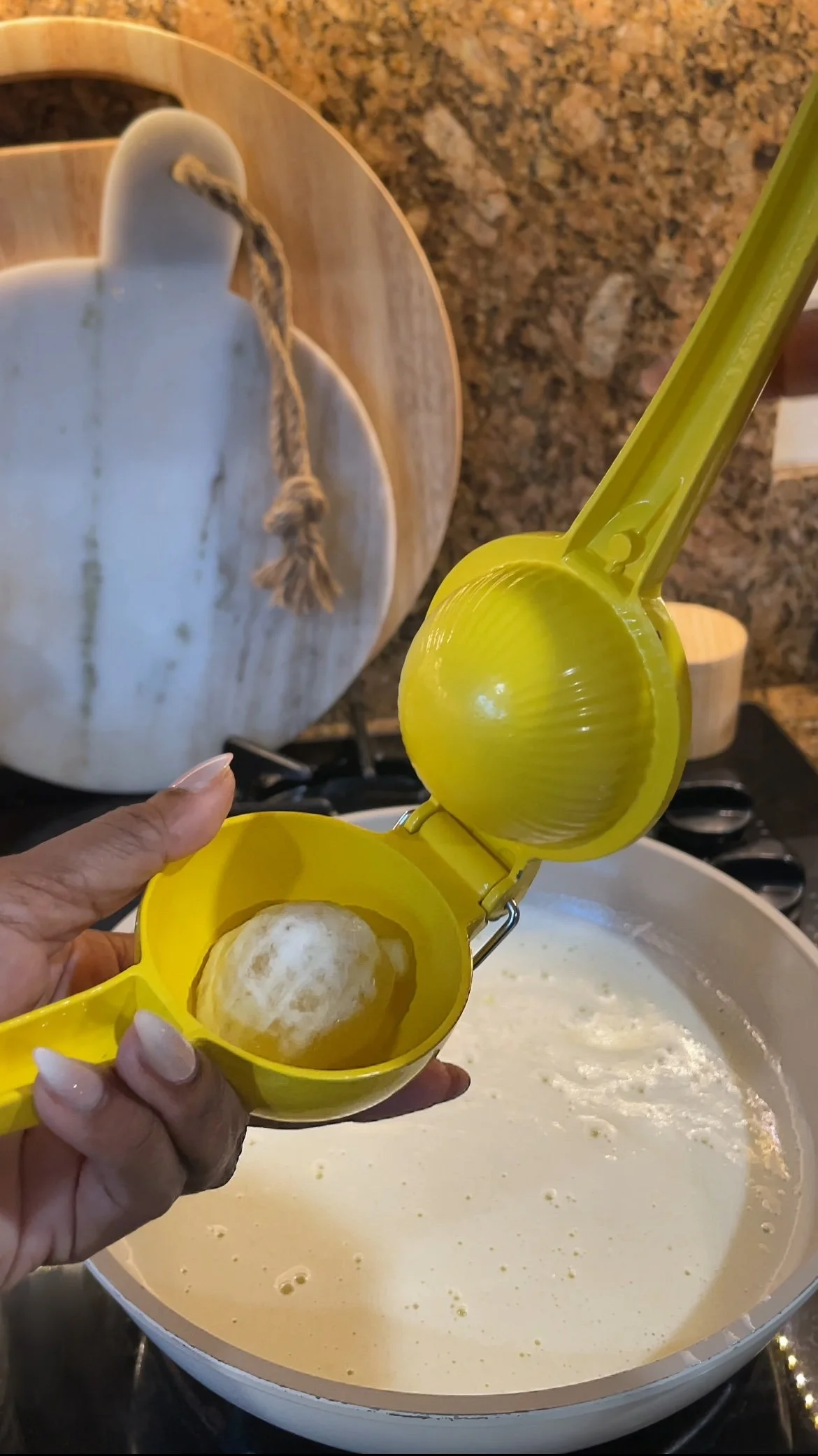Lemon Pulp Round.jpg