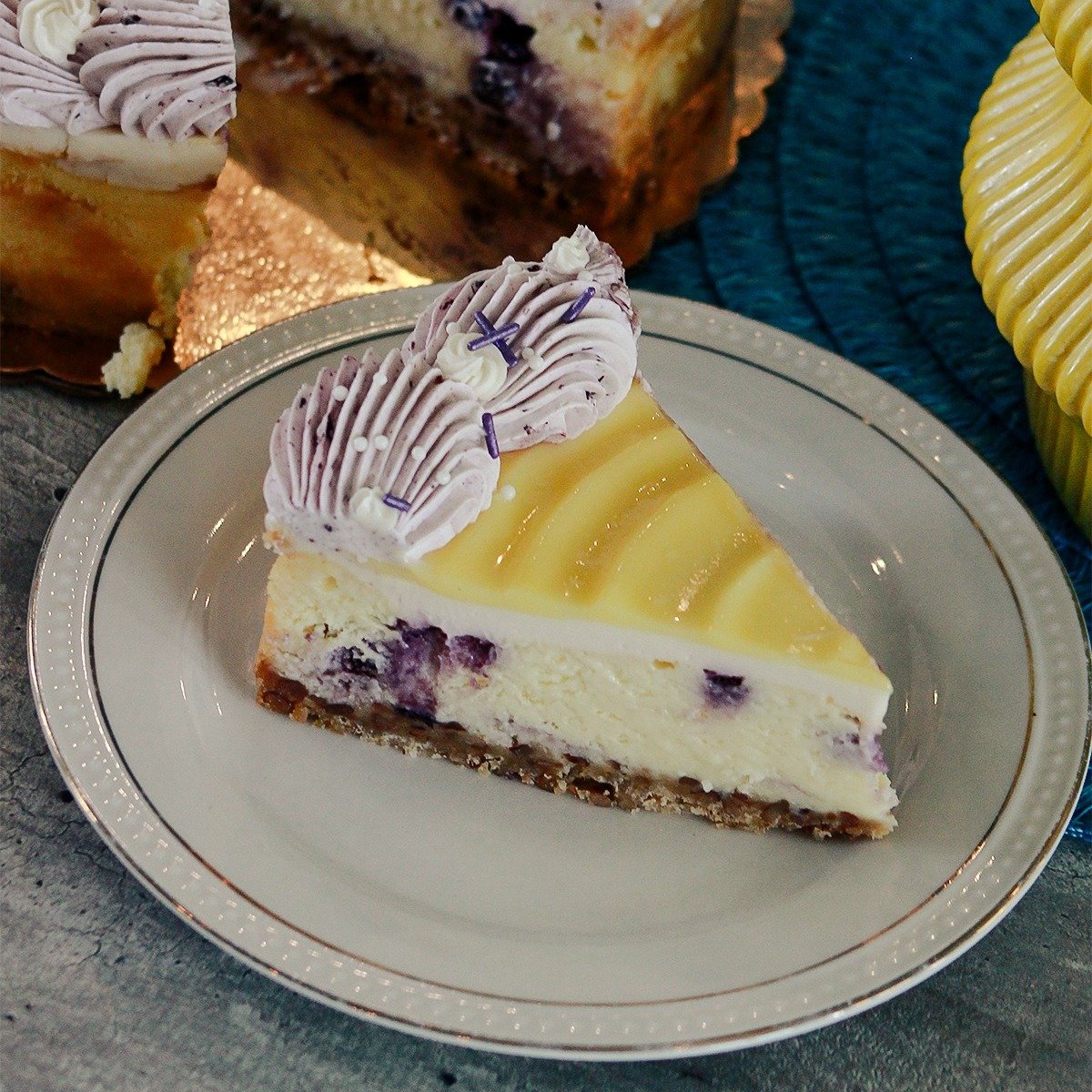 July Specials ✨ 
Lemon Blueberry Cheesecake 
Three-Layer Key Lime Pie 
Peach Cinnamon Scones 
Firecracker Roonies&trade;

Available in-store and online allyandeloise.com/july-specials