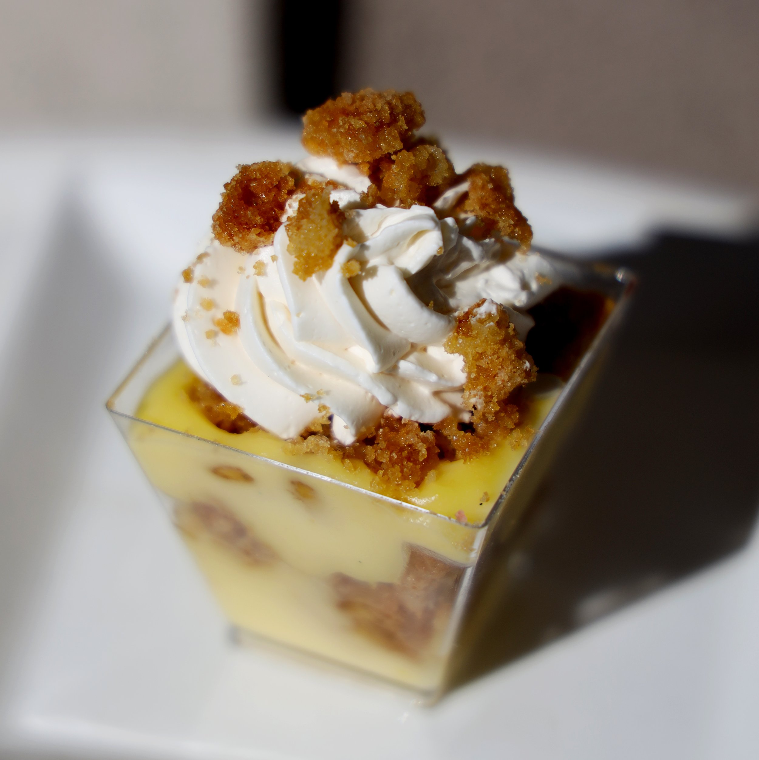 BANANA_desserttable.jpg