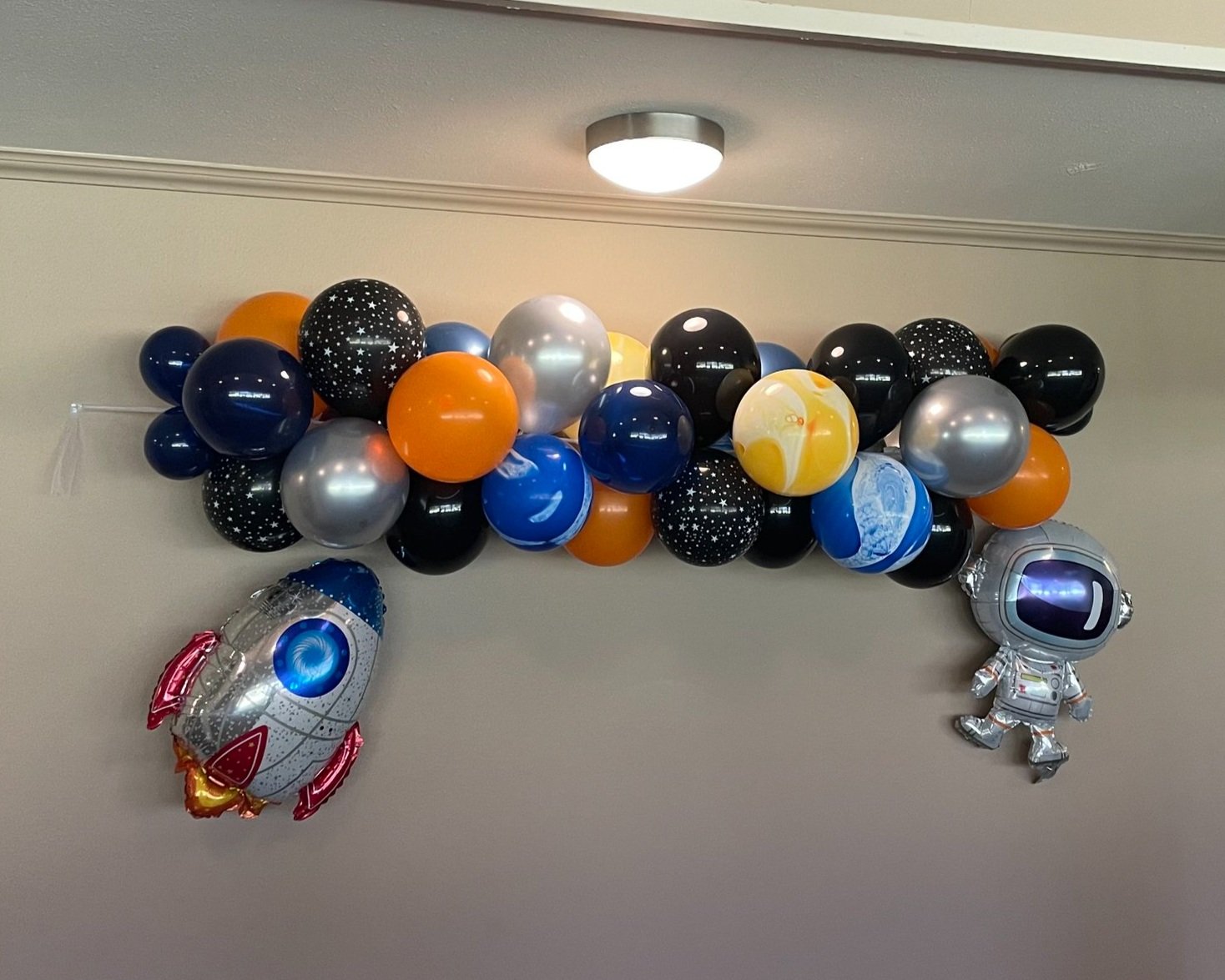 Baby Mason's Nasa baby shower ballon arch for group pictures