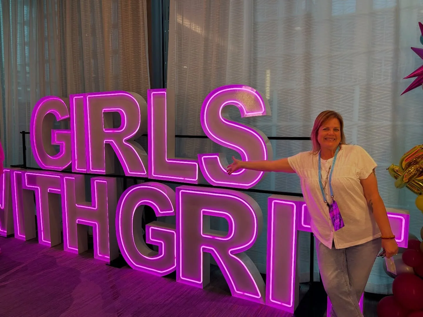 Airport reflections after an unforgettable few days in Austin ✈️

I showed up to the GWG Conference unsure what to expect&hellip;
 Wondering if I&rsquo;d connect, if it would be worth it.

700 women in real estate later&hellip; I have my answer: MAGI