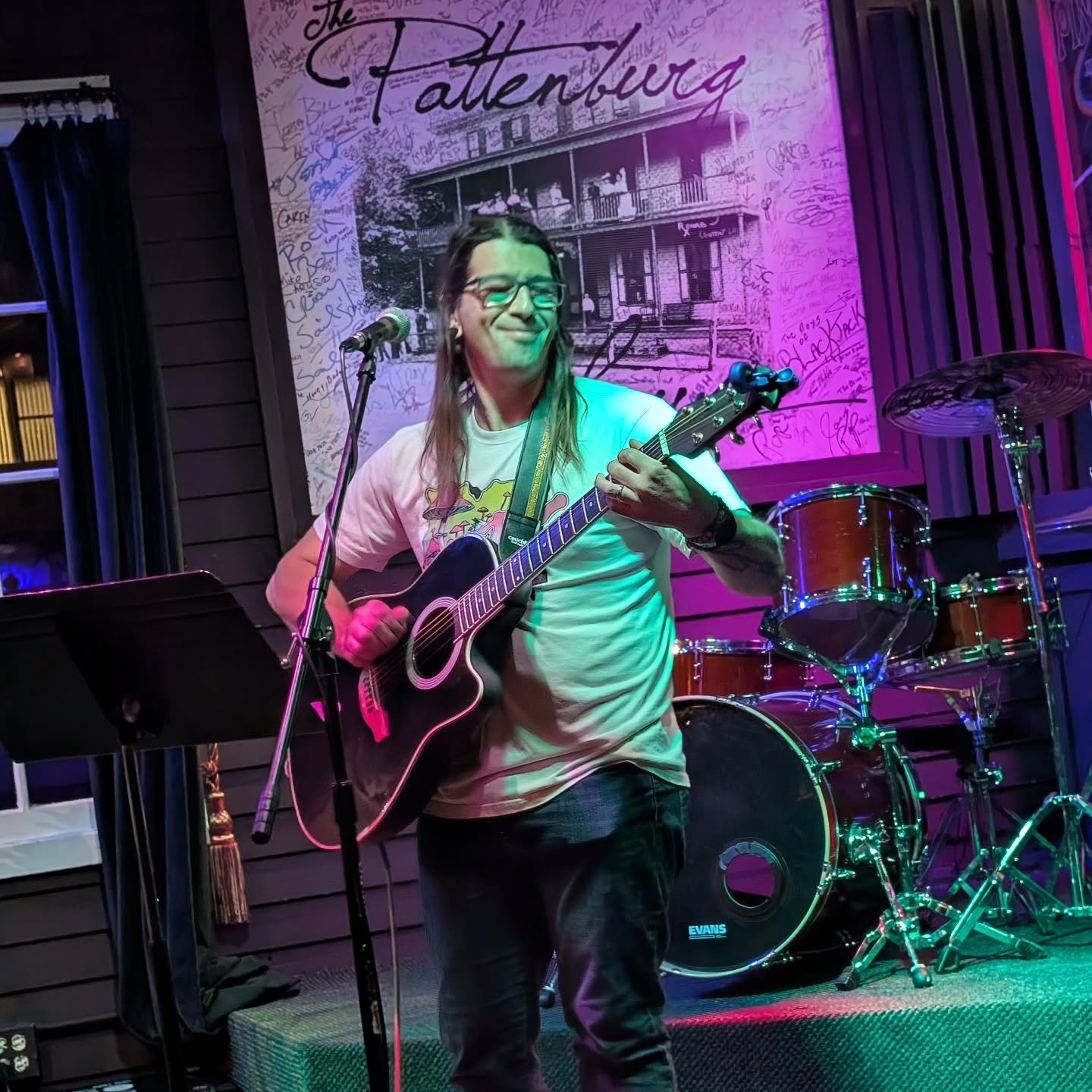 All smiles playing @the_pbhbar open mic this week. Thanks to my love @jesshirecat311 for the pic!

#njmusic #njmusician #openmic