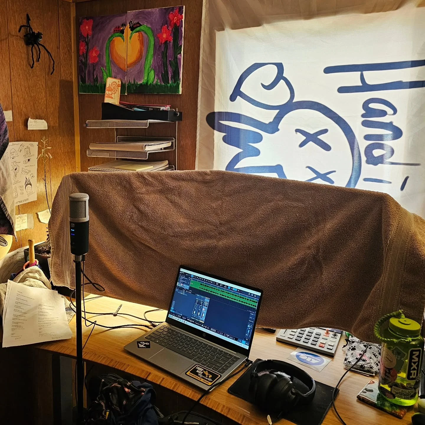 In "the studio" wrapping up vocal tracks for a four song EP coming out soon! ❤️💀❤️ This collection is deeply personal and recorded very simply and stripped down. 

#njmusician #njmusic #handicus