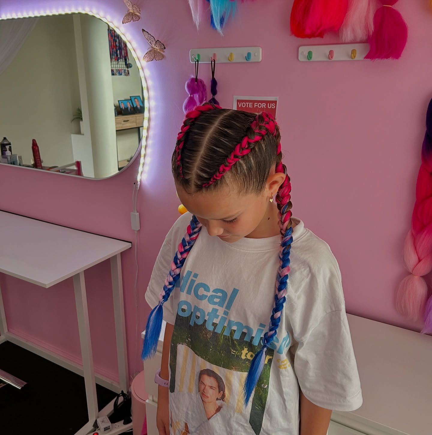 Obsessed with this colour 🩷💙
🦋 Double Coloured Dutch Braids
☁️ Gregory Hills, NSW
For more information visit www.madsbeautybar.com
#dutchbraid #dutchbaids #sydneybraids #sydneydutchbraids #braid #braidideas #braidgang #braidstyle #kidsbraids #r