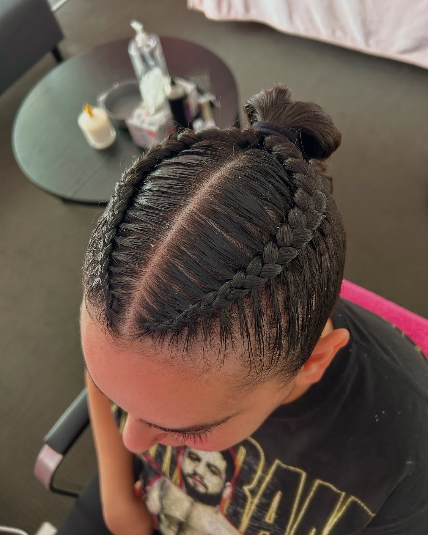 Footy ready ✨
🦋 Two Dutch Into Pony
☁️ Gregory Hills, NSW
For more information visit www.madsbeautybar.com
#dutchbraid #dutchbaids #sydneybraids #sydneydutchbraids #braid #braidideas #braidgang #braidstyle #kidsbraids #ravebraids #holidaybraids #