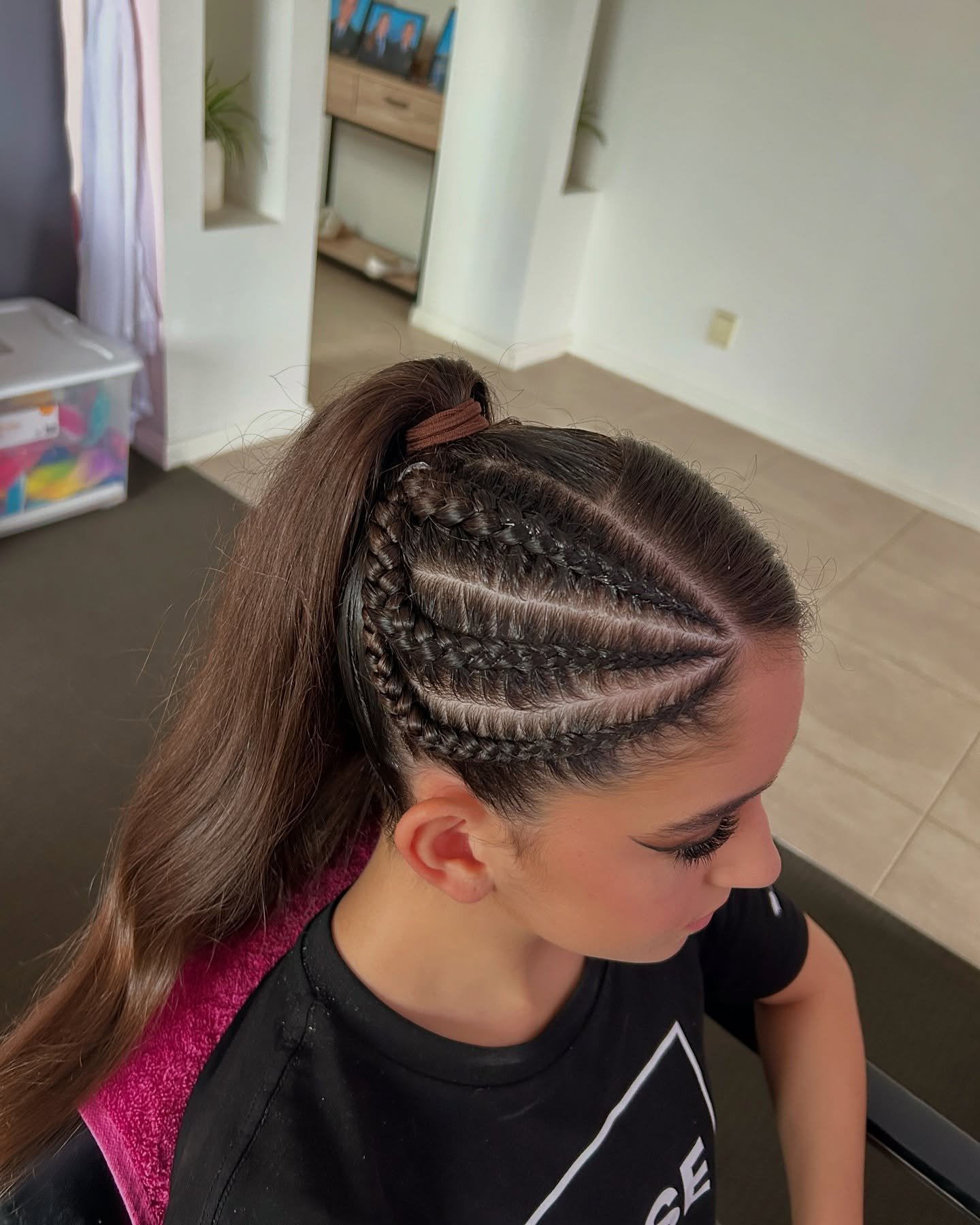 Spicing it up this dance szn 🤍
🦋 Simple Custom Natural Braids
☁️ Gregory Hills, NSW
For more information visit www.madsbeautybar.com
#dutchbraid #dutchbaids #sydneybraids #sydneydutchbraids #braid #braidideas #braidgang #braidstyle #kidsbraids #