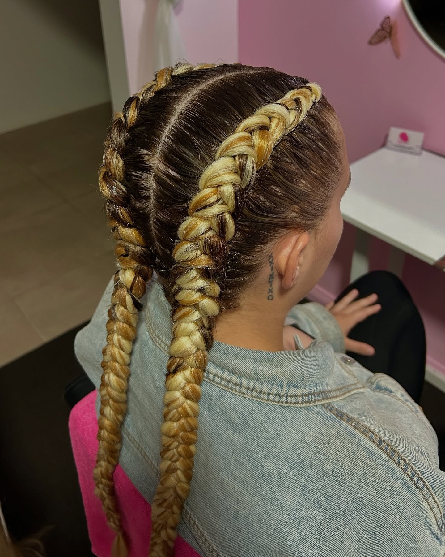 🫶🤍
🦋 Double Coloured Dutch Braids
☁️ Gregory Hills, NSW
For more information visit www.madsbeautybar.com
#dutchbraid #dutchbaids #sydneybraids #sydneydutchbraids #braid #braidideas #braidgang #braidstyle #kidsbraids #ravebraids #holidaybraids #
