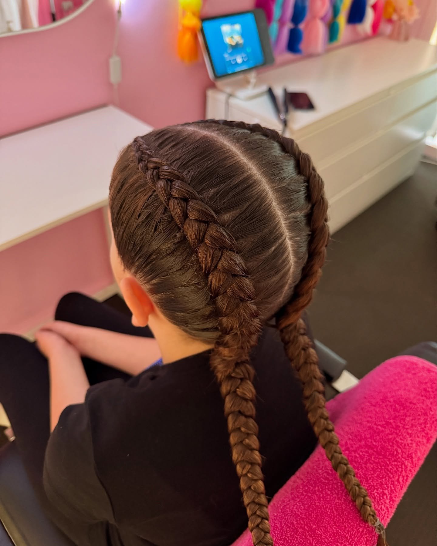 Ready for the week 🫶
🦋 Double Dutch Braids
☁️ Gregory Hills, NSW
For more information visit www.madsbeautybar.com
#dutchbraid #dutchbaids #sydneybraids #sydneydutchbraids #braid #braidideas #braidgang #braidstyle #kidsbraids #ravebraids #holiday