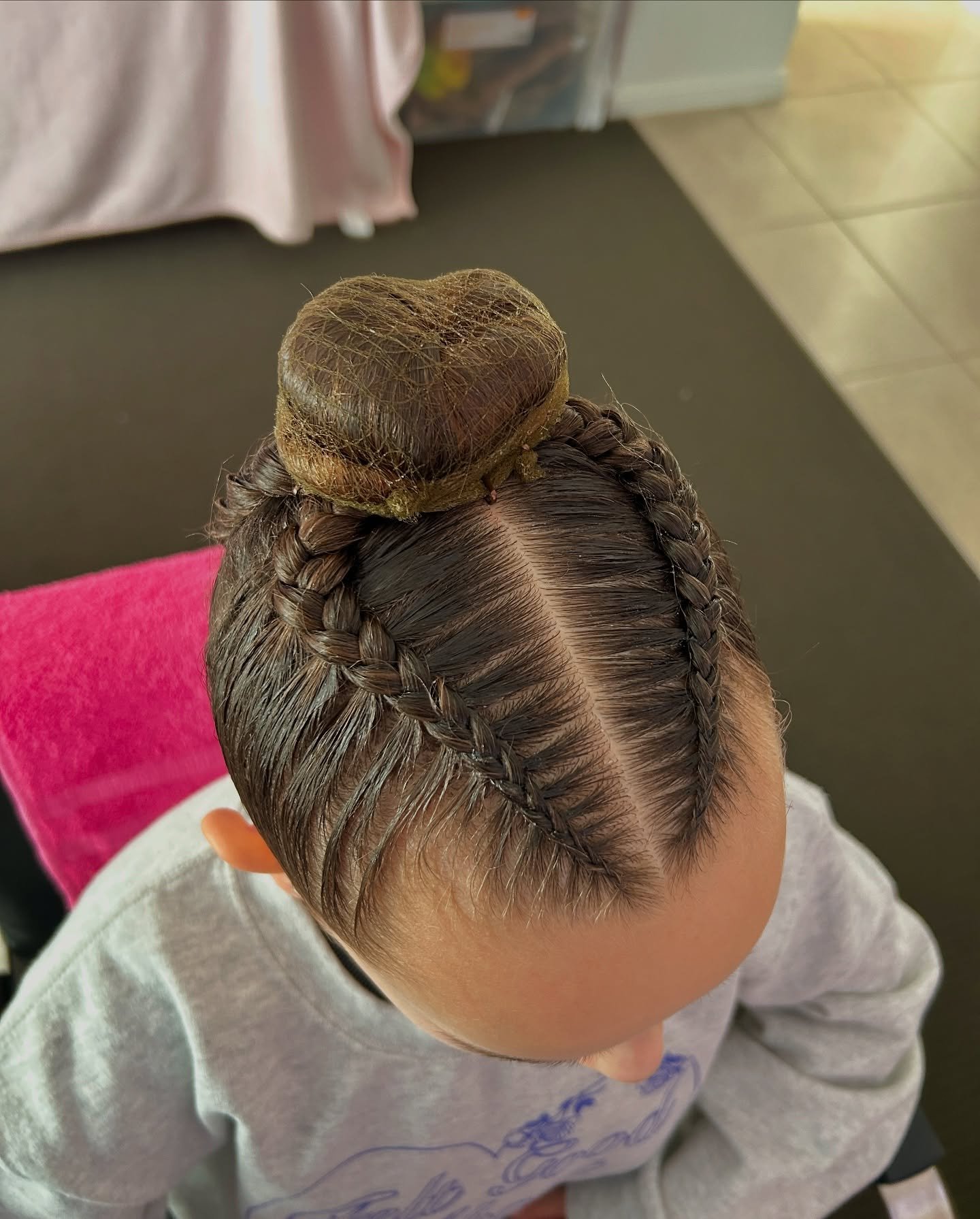 Changing ‘The Alannah’ up today 💫
🌸 ‘The Alannah’ (Two Top, Two Underneath)
☁️ Gregory Hills, NSW
For more information visit www.madsbeautybar.com
#dutchbraid #sydneybraids #sydneydutchbraids #braid #braidideas #braidgang