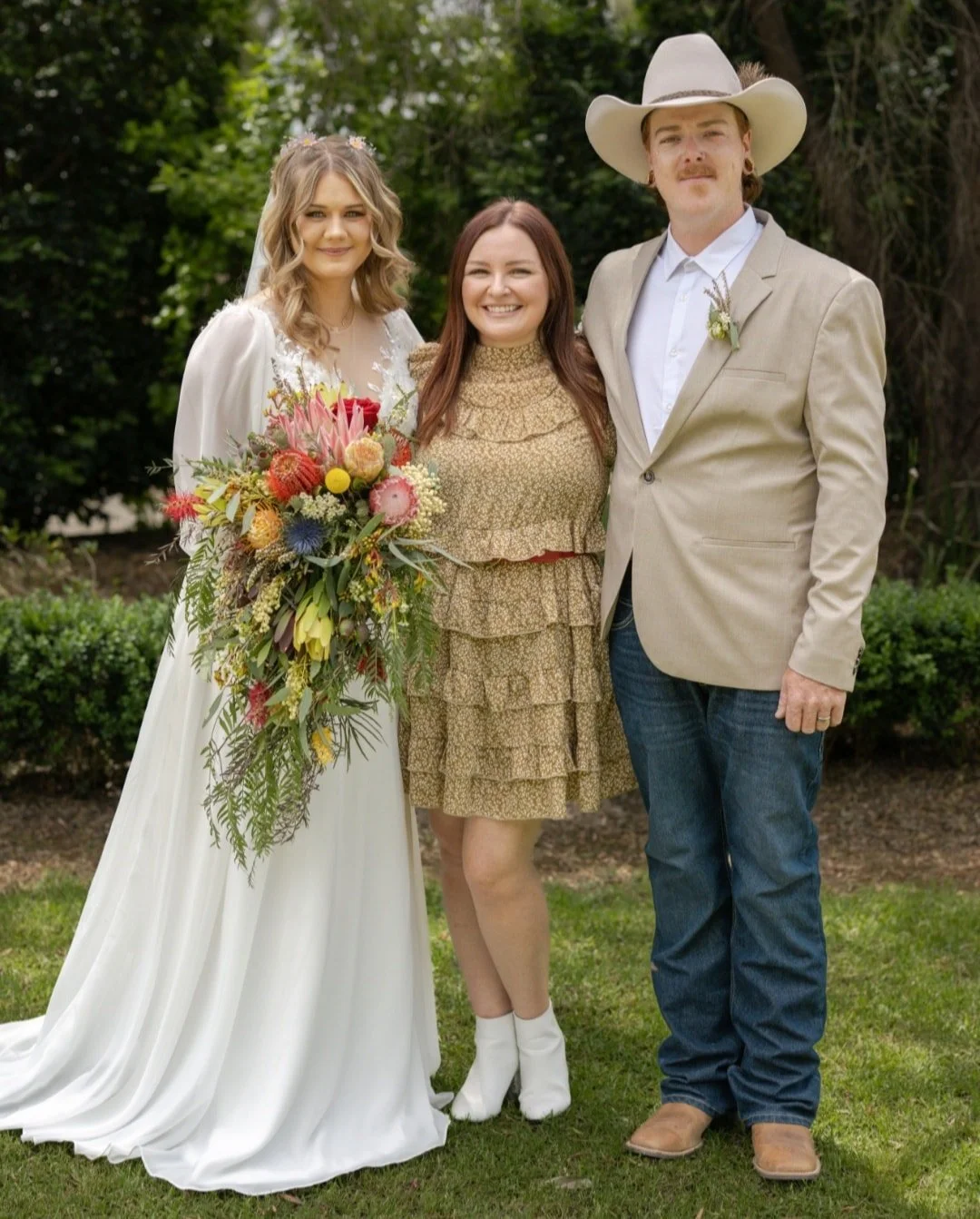 Review time - Thanks S &amp; B 💜

Lauren was a perfect fit for our wedding!
She was super professional and handled everything so smoothly we didn&rsquo;t have to stress or worry about a thing!
Thank you so much Lauren for making our day super specia