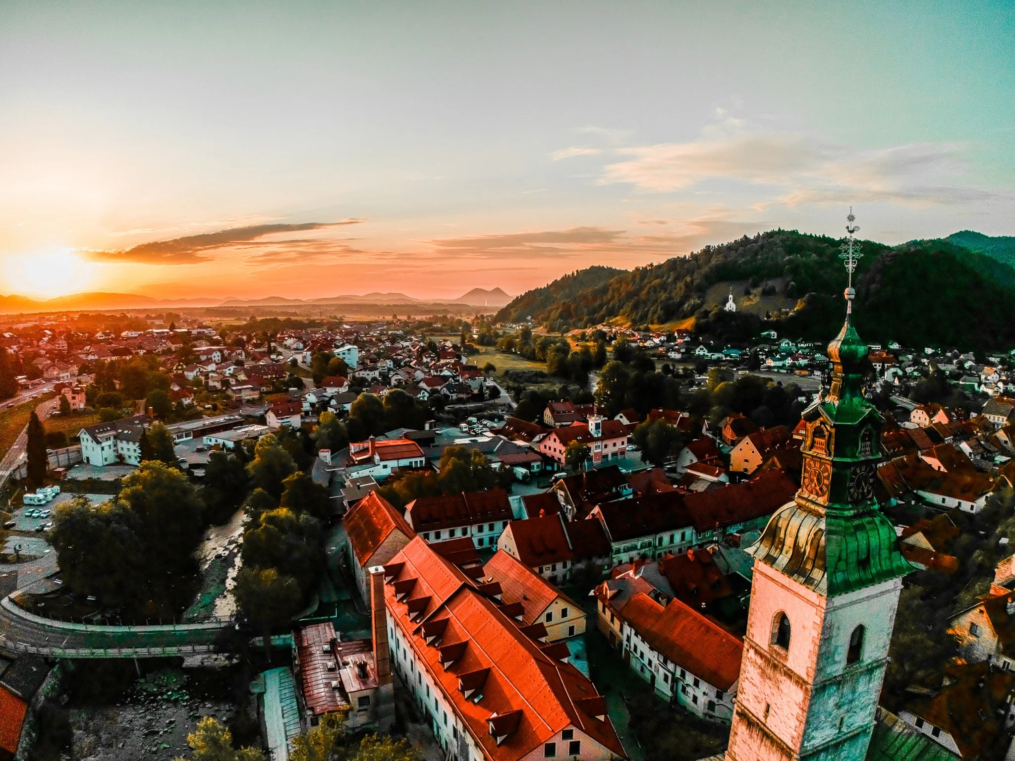 dji_fly_20260812_062224_0192_1786548486458_photo-2.jpg