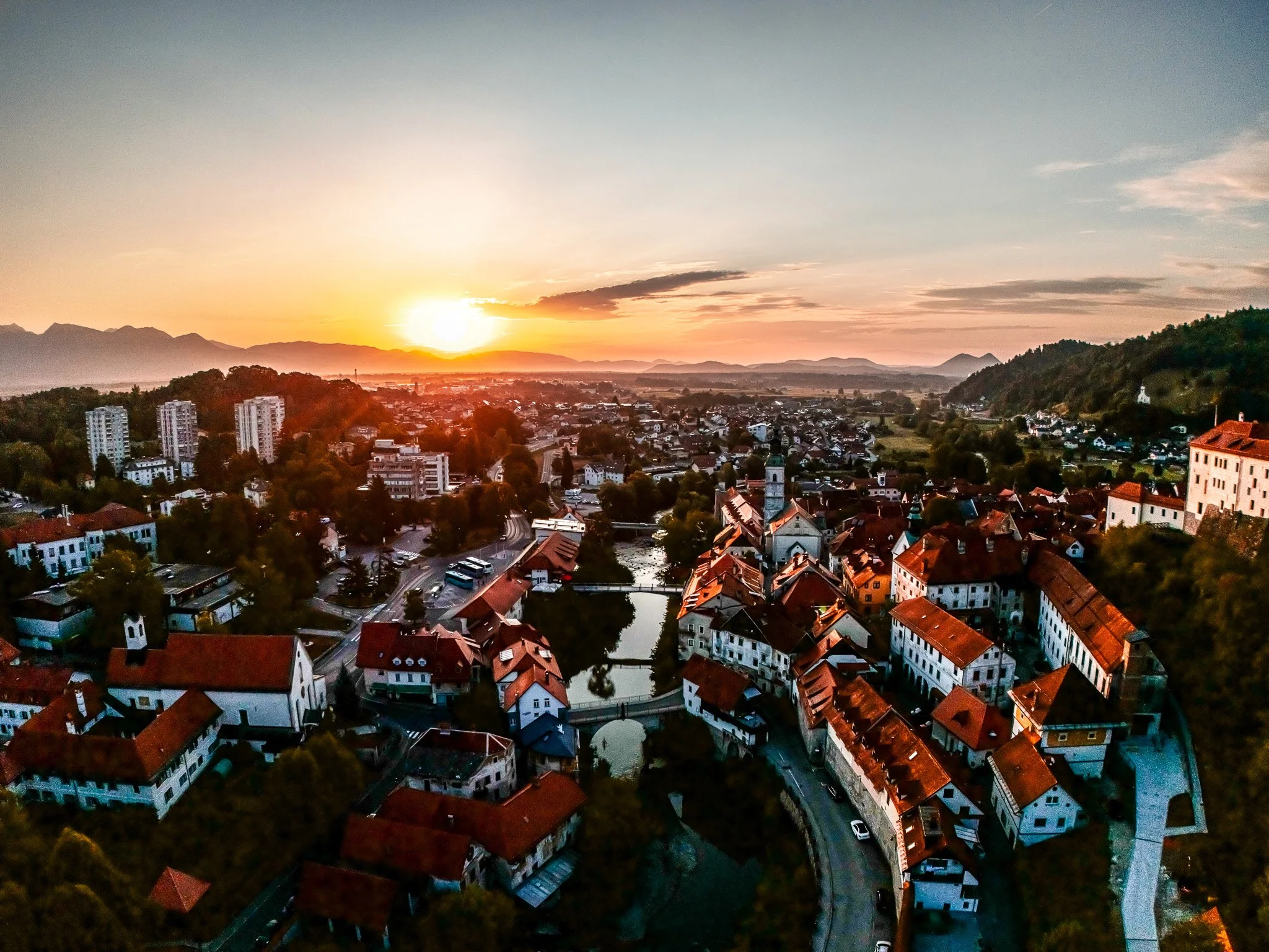 dji_fly_20260812_061952_0176_1786548526430_photo-2.jpg