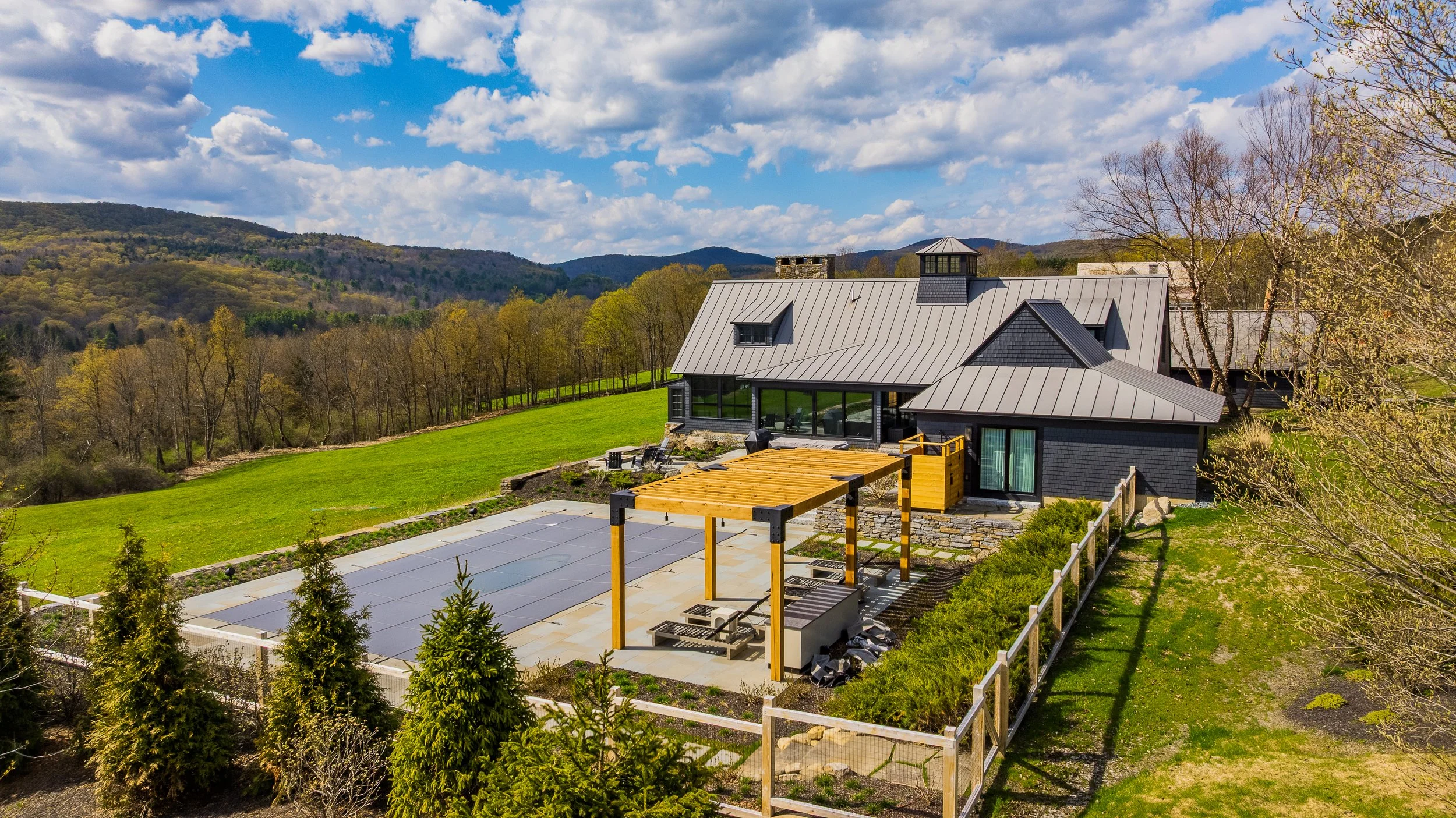 1883 Hillside Rd Quechee VT-10.jpg