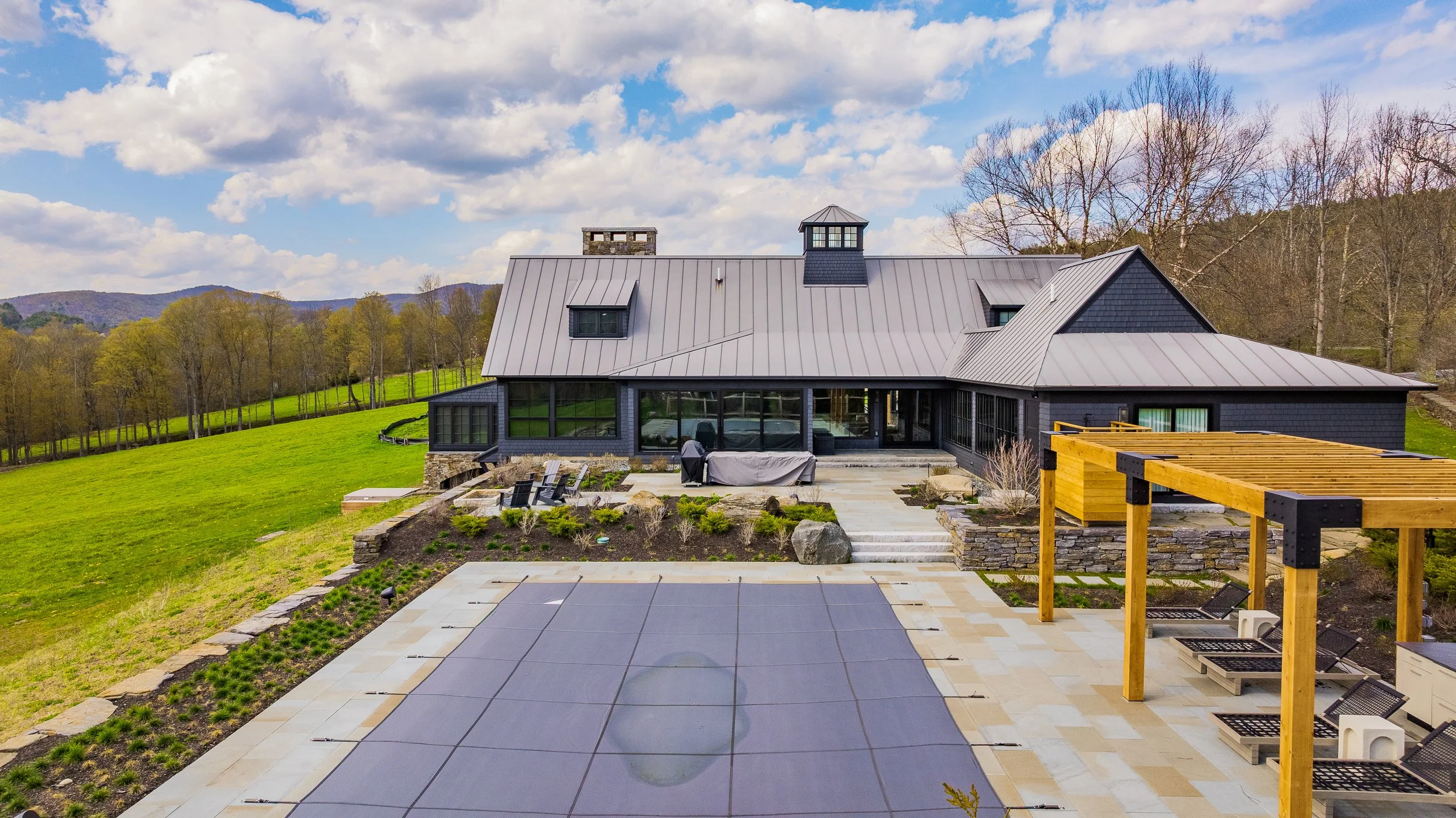 1883 Hillside Rd Quechee VT-11.jpg