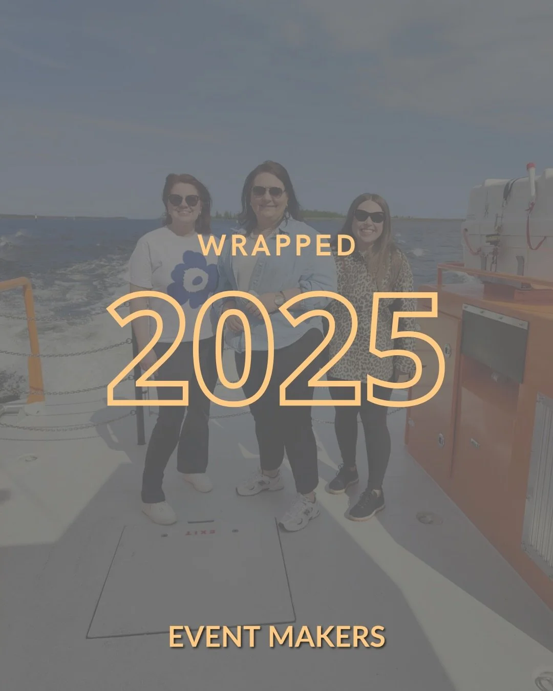 Vuosi 2025 paketissa ja lukuina! ✨

Kurkkaa miten ensimm&auml;inen vuotemme yritt&auml;jin&auml; meni ja paljonko esim. yrityksemme liikevaihto tulee olemaan. 
Vaikka yritt&auml;jyyden alku on vaatinut paljon investointeja, liiketoiminta on silti ilo