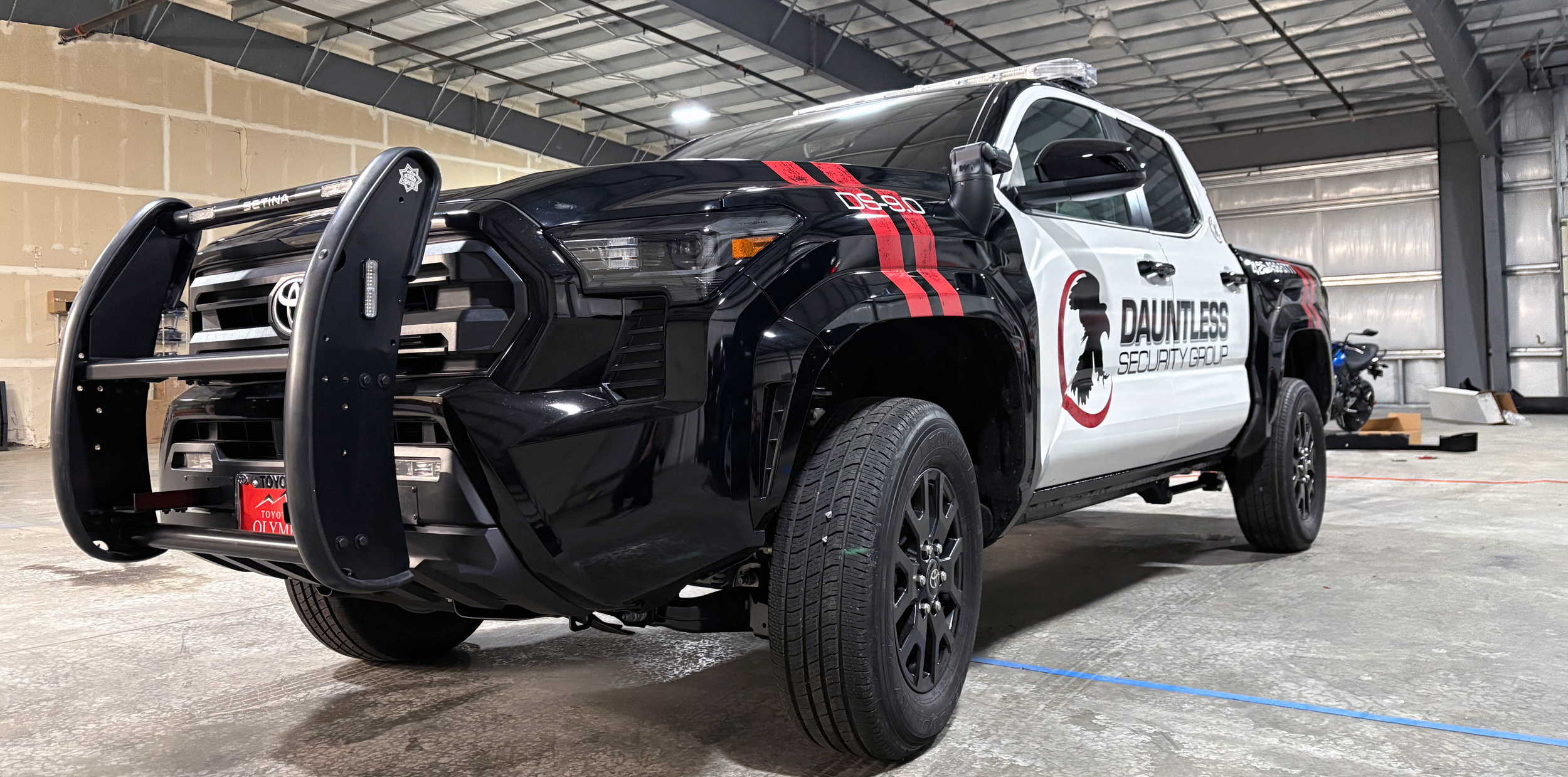 an image of a truck with aftermarket lights