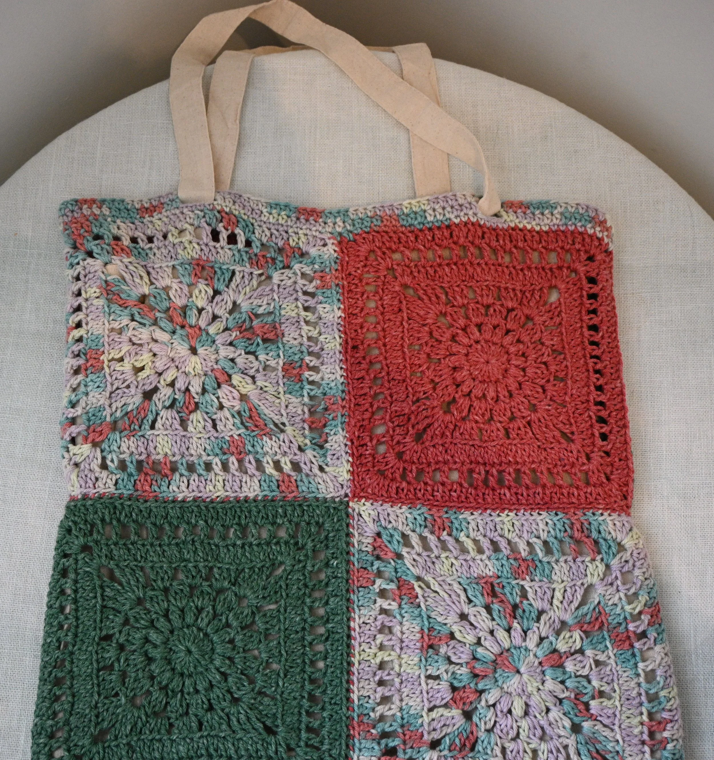 Crochet granny square bag - cotton - calico bag lining