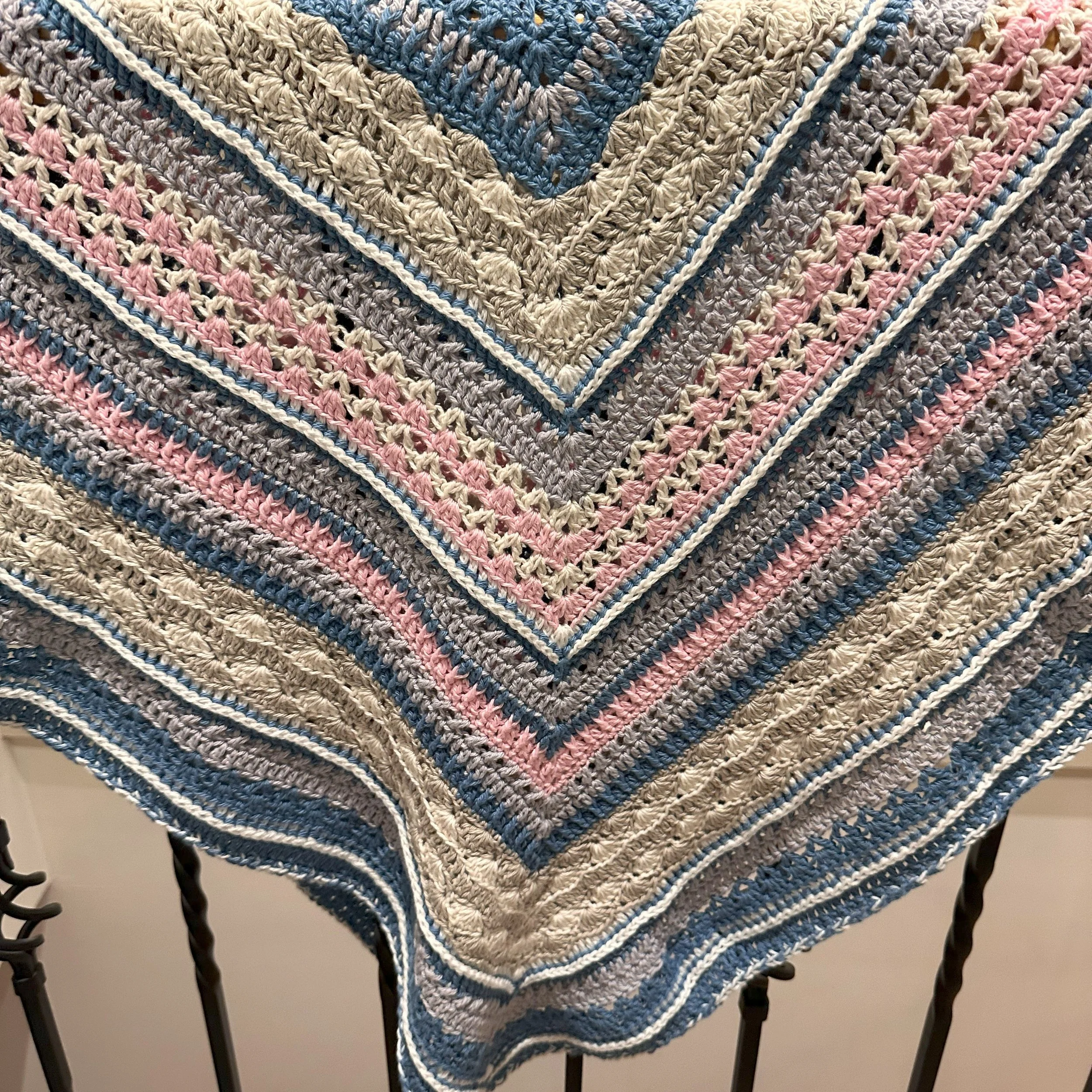 Crochet medium blanket