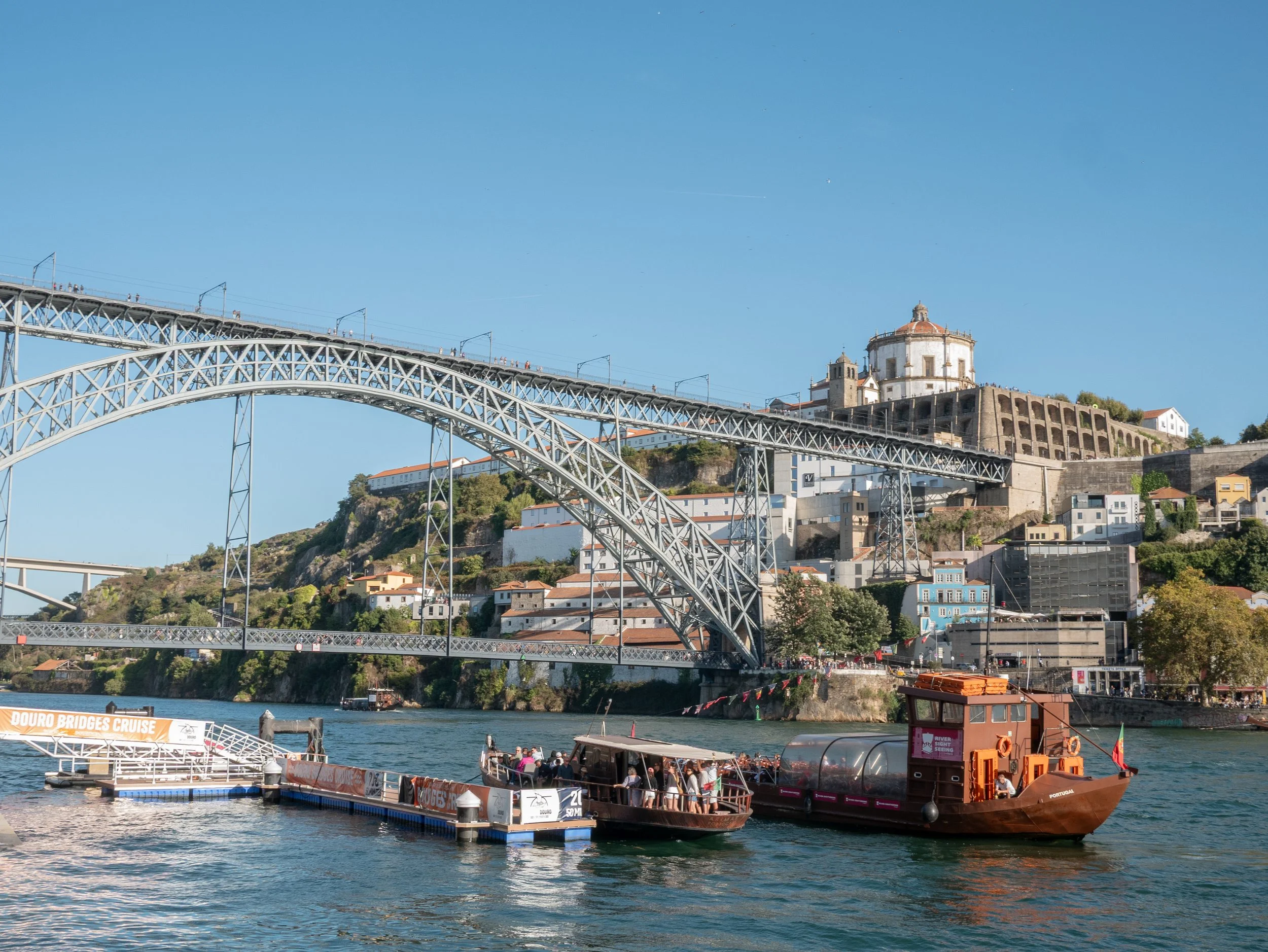 Ribeira, Porto. View of the D.Luis Bridge.