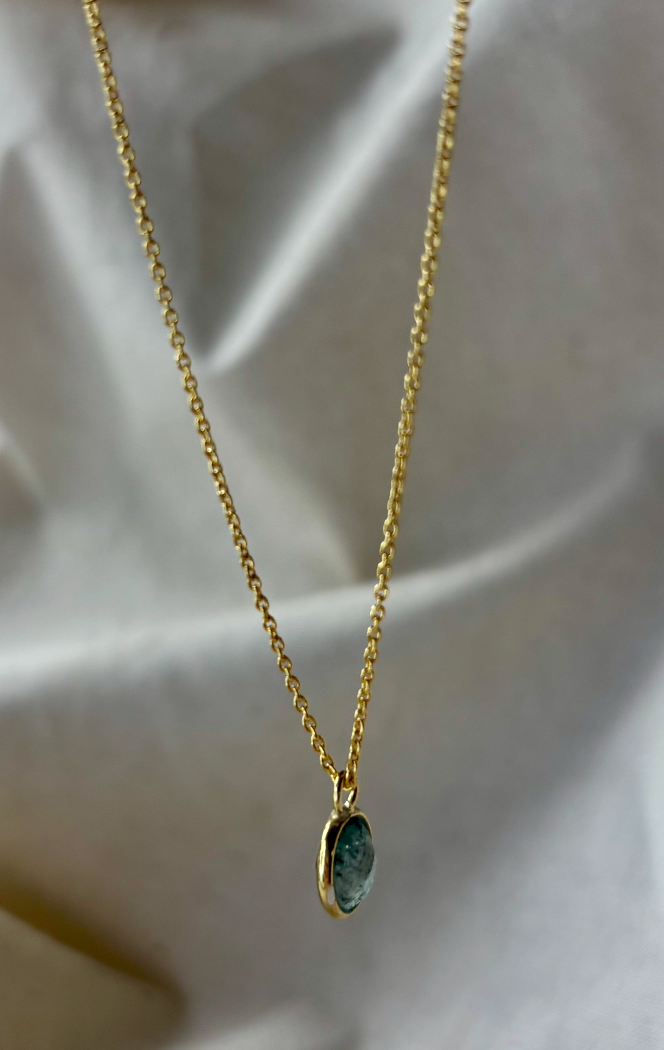 gold plated cable chain side view.png