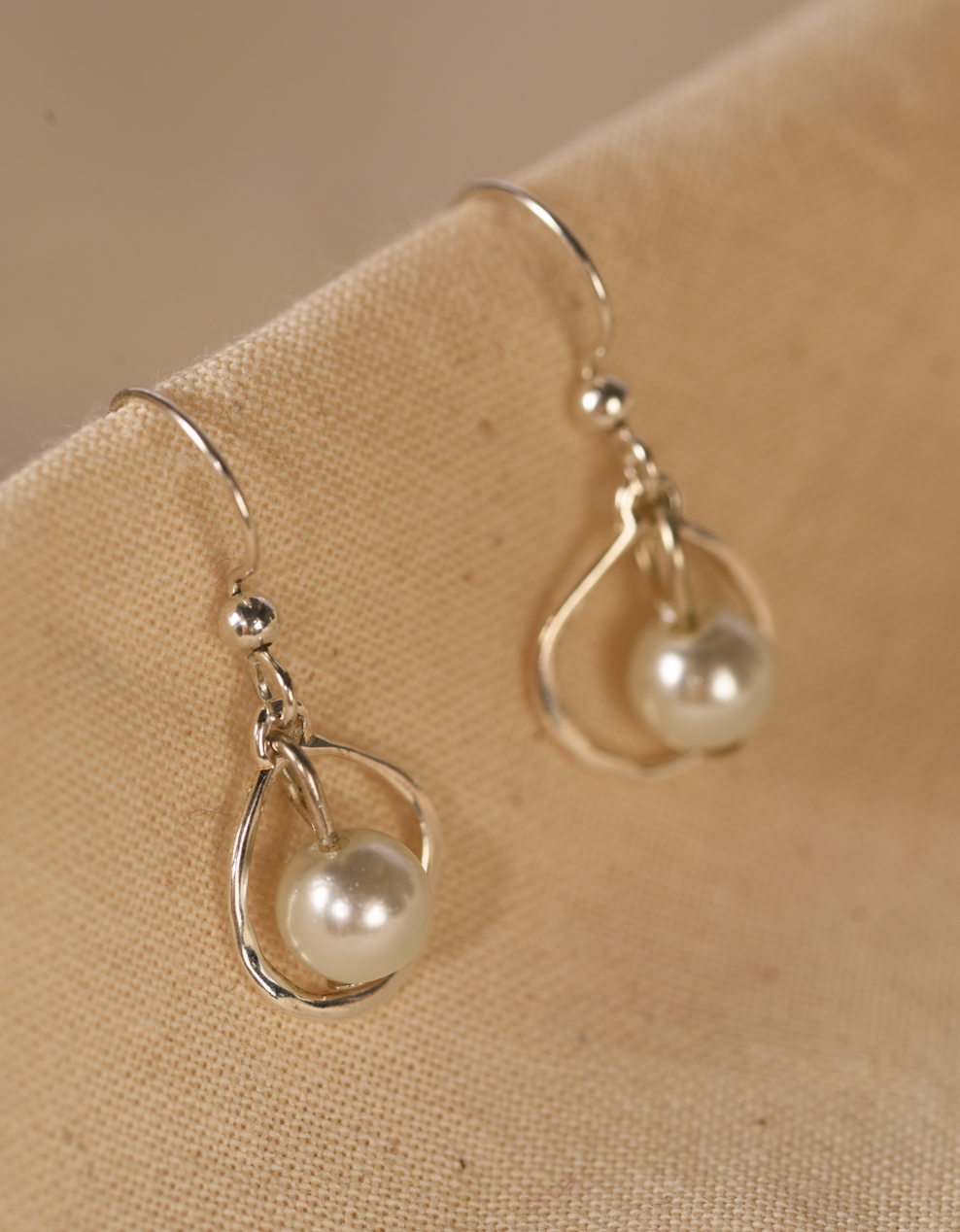 Pearl sterling silver dangly's