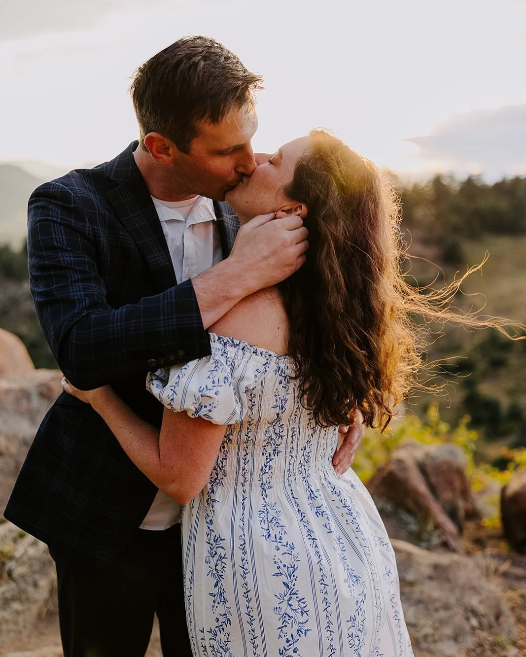 Wedding season is around the corner, kicking it off with G &amp; J in just a few weeks! If their engagement session was any clue, their big day is going to be equal parts heart, hilarity and a masterclass in looking effortlessly elegant ✨#coloradoeng