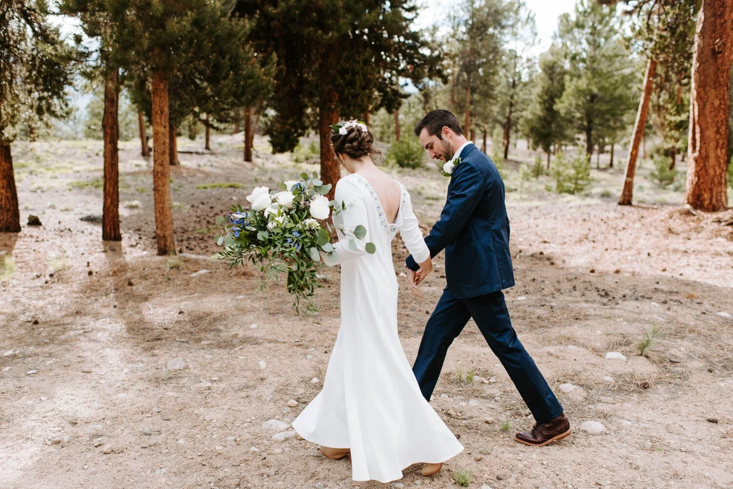 Wolf Den Wedding, Twin Lakes, Colorado Wedding, intimate twin lakes wedding, twin lakes elopement, aspen wedding photographer, wolf den elopement, colorado wedding photographer, colorado elopement, colorado destination wedding, adventure elopement,