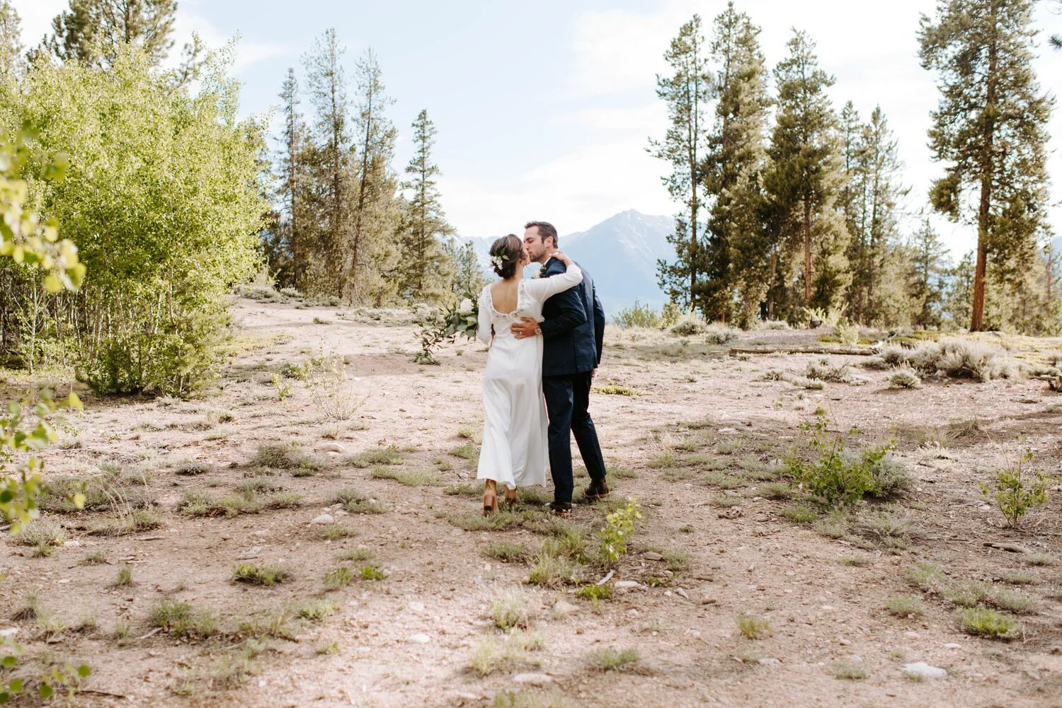 Wolf Den Wedding, Twin Lakes, Colorado Wedding, intimate twin lakes wedding, twin lakes elopement, aspen wedding photographer, wolf den elopement, colorado wedding photographer, colorado elopement, colorado destination wedding, adventure elopement,