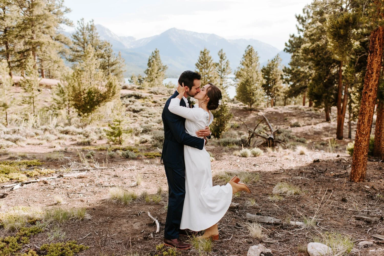Wolf Den Wedding, Twin Lakes, Colorado Wedding, intimate twin lakes wedding, twin lakes elopement, aspen wedding photographer, wolf den elopement, colorado wedding photographer, colorado elopement, colorado destination wedding, adventure elopement,