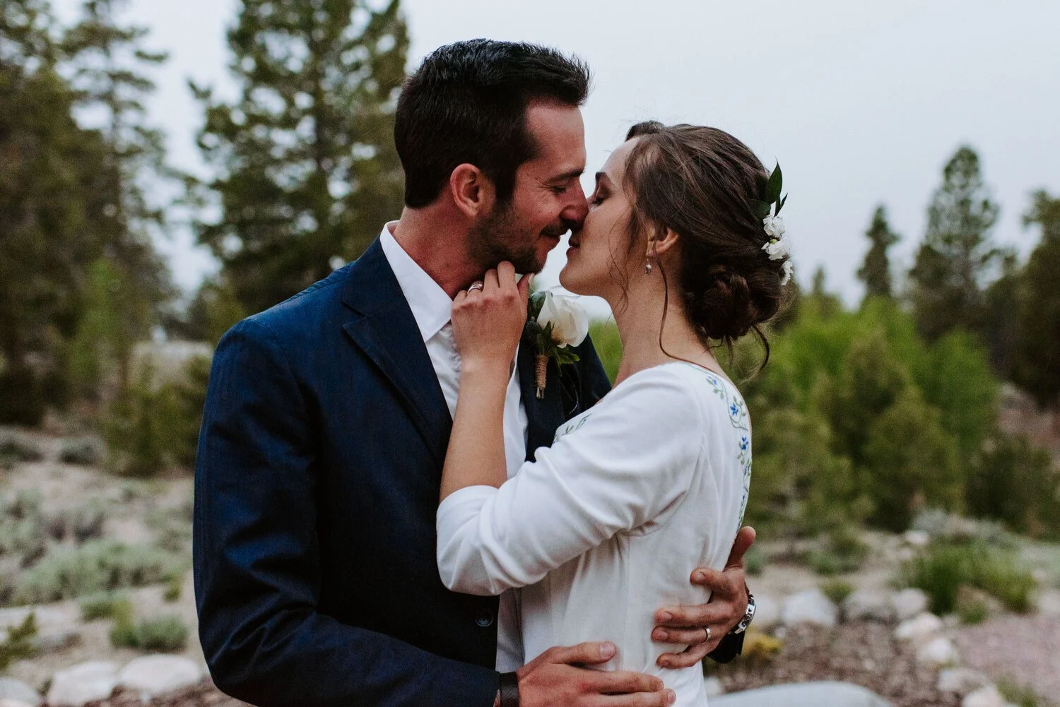 Wolf Den Wedding, Twin Lakes, Colorado Wedding, intimate twin lakes wedding, twin lakes elopement, aspen wedding photographer, wolf den elopement, colorado wedding photographer, colorado elopement, colorado destination wedding, adventure elopement,
