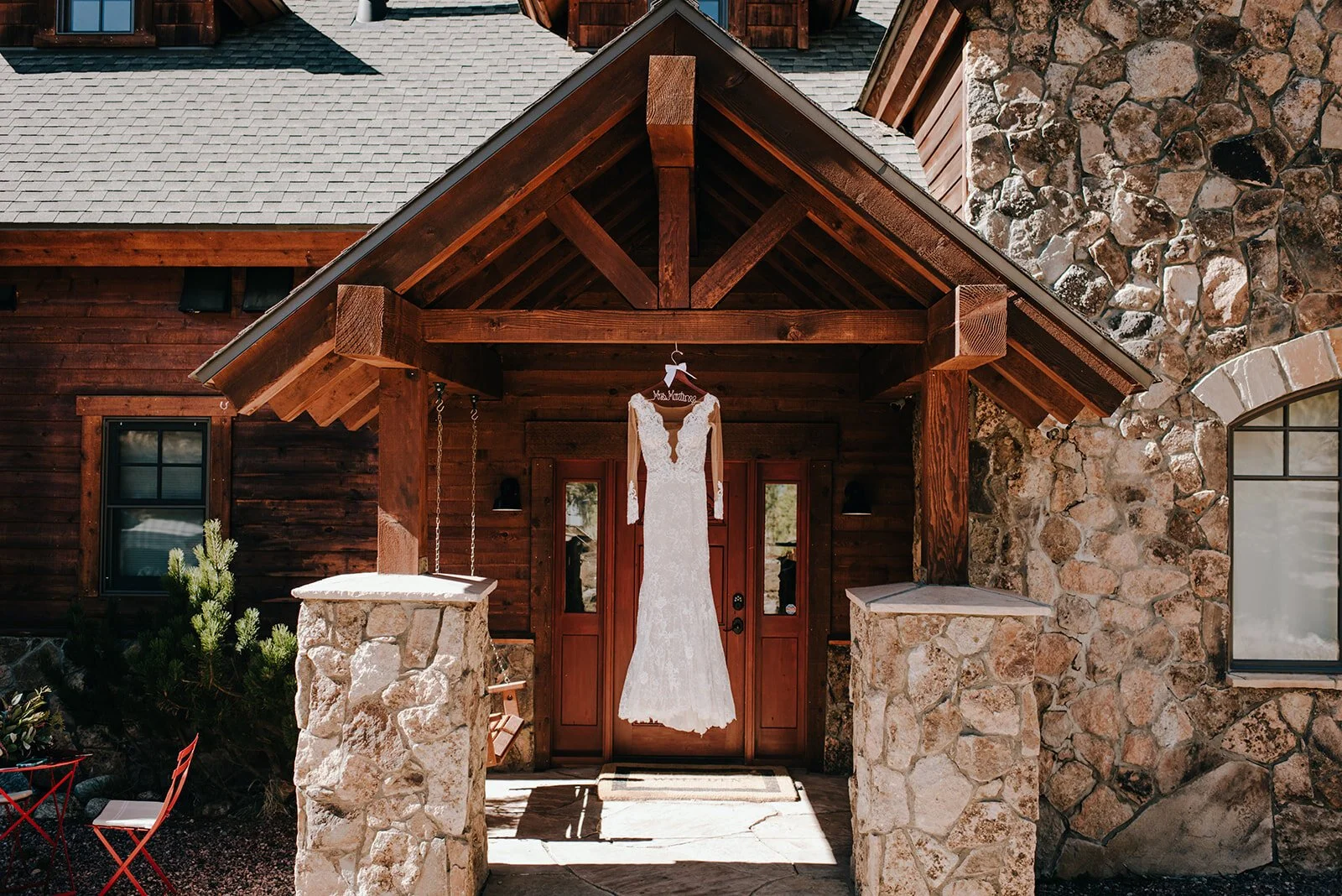 intimate twin lakes wedding, independence pass wedding, airbnb wedding, airbnb elopement, twin lakes elopement, aspen wedding photographer, wolf den elopement, colorado wedding photographer, colorado elopement, colorado destination wedding, adventu