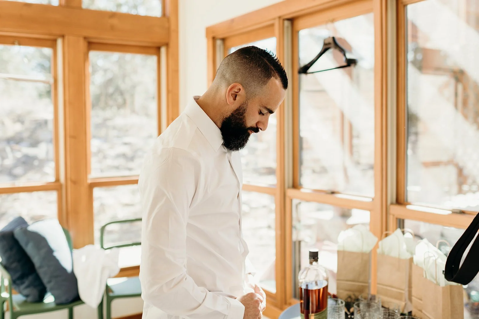 intimate twin lakes wedding, independence pass wedding, airbnb wedding, airbnb elopement, twin lakes elopement, aspen wedding photographer, wolf den elopement, colorado wedding photographer, colorado elopement, colorado destination wedding, adventu