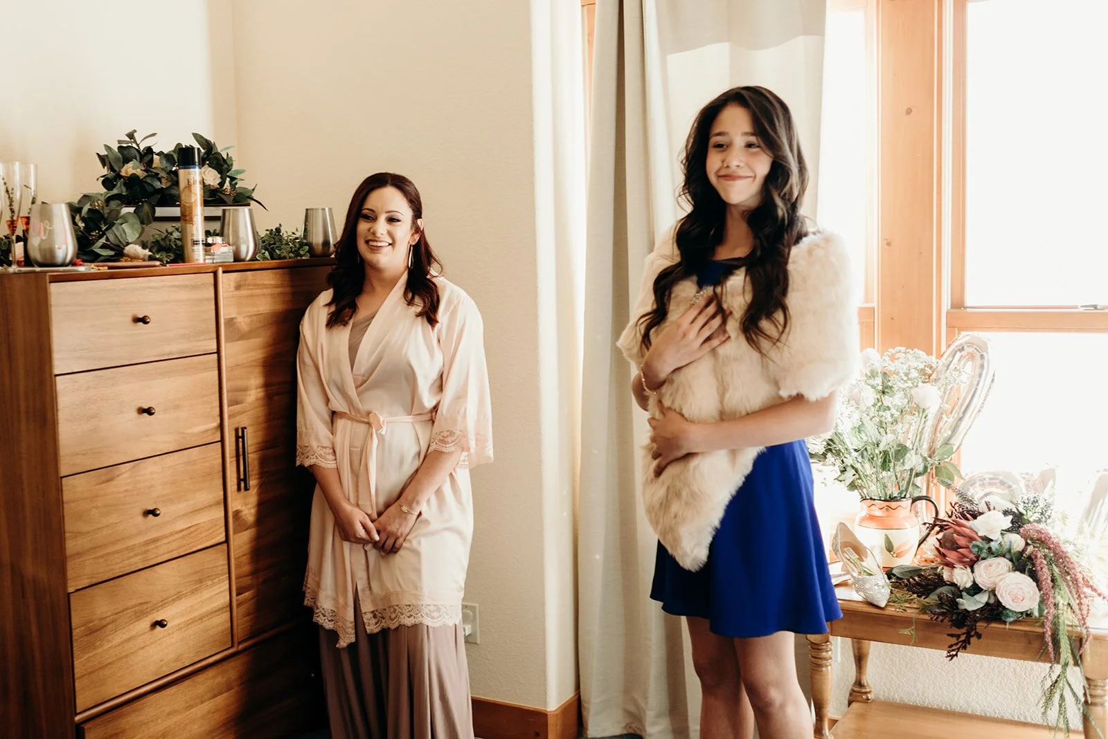 intimate twin lakes wedding, independence pass wedding, airbnb wedding, airbnb elopement, twin lakes elopement, aspen wedding photographer, wolf den elopement, colorado wedding photographer, colorado elopement, colorado destination wedding, adventu