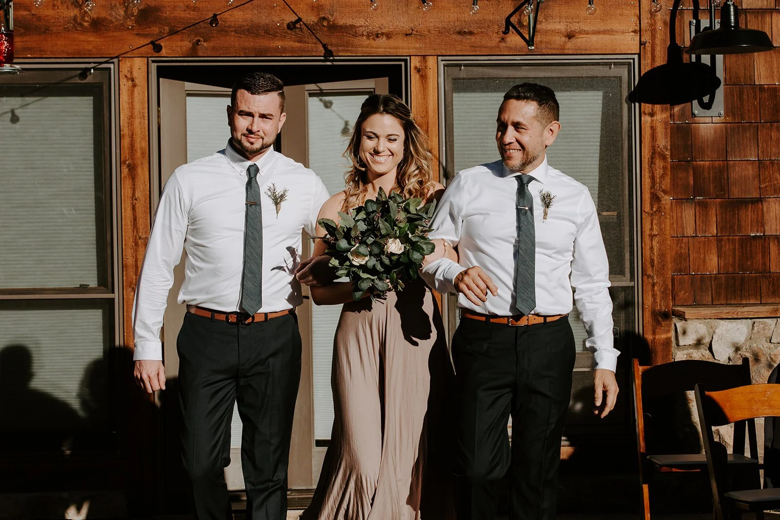 intimate twin lakes wedding, independence pass wedding, airbnb wedding, airbnb elopement, twin lakes elopement, aspen wedding photographer, wolf den elopement, colorado wedding photographer, colorado elopement, colorado destination wedding, adventu