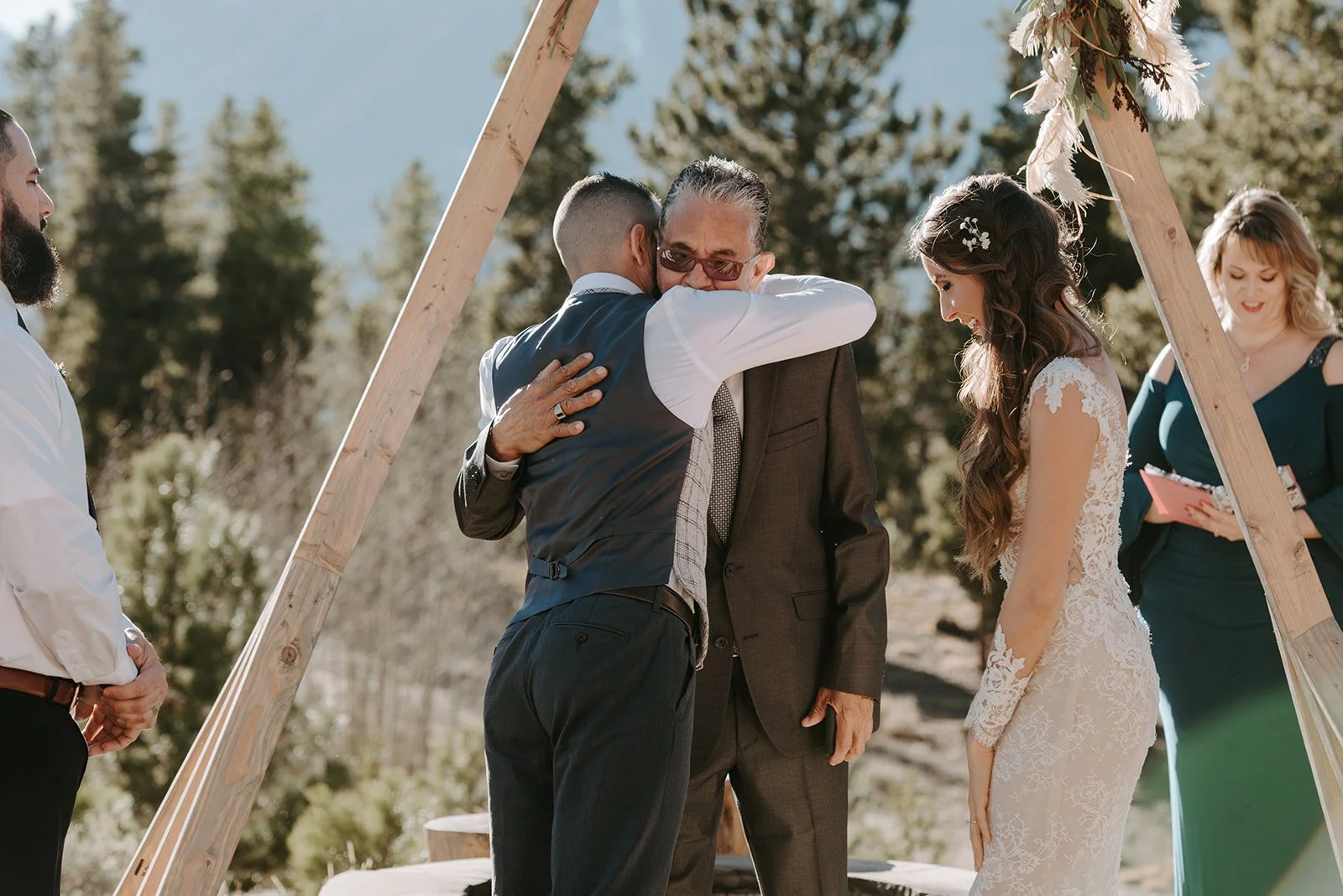 intimate twin lakes wedding, independence pass wedding, airbnb wedding, airbnb elopement, twin lakes elopement, aspen wedding photographer, wolf den elopement, colorado wedding photographer, colorado elopement, colorado destination wedding, adventu
