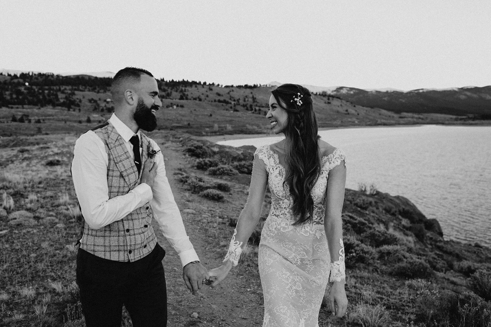 intimate twin lakes wedding, independence pass wedding, airbnb wedding, airbnb elopement, twin lakes elopement, aspen wedding photographer, wolf den elopement, colorado wedding photographer, colorado elopement, colorado destination wedding, adventu