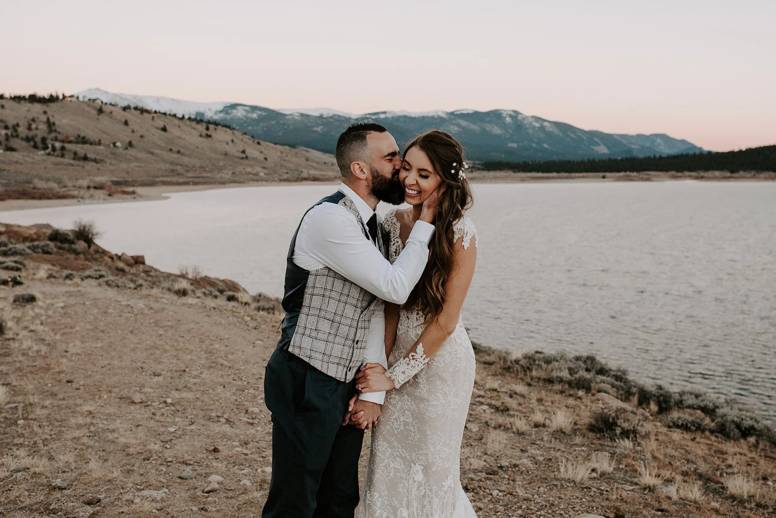 intimate twin lakes wedding, independence pass wedding, airbnb wedding, airbnb elopement, twin lakes elopement, aspen wedding photographer, wolf den elopement, colorado wedding photographer, colorado elopement, colorado destination wedding, adventu