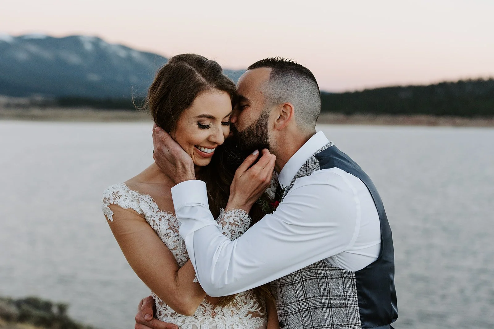 intimate twin lakes wedding, independence pass wedding, airbnb wedding, airbnb elopement, twin lakes elopement, aspen wedding photographer, wolf den elopement, colorado wedding photographer, colorado elopement, colorado destination wedding, adventu