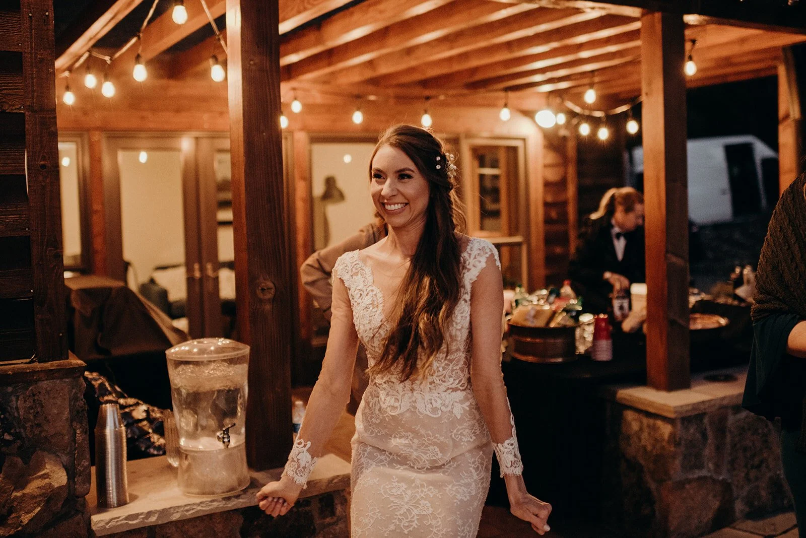 intimate twin lakes wedding, independence pass wedding, airbnb wedding, airbnb elopement, twin lakes elopement, aspen wedding photographer, wolf den elopement, colorado wedding photographer, colorado elopement, colorado destination wedding, adventu